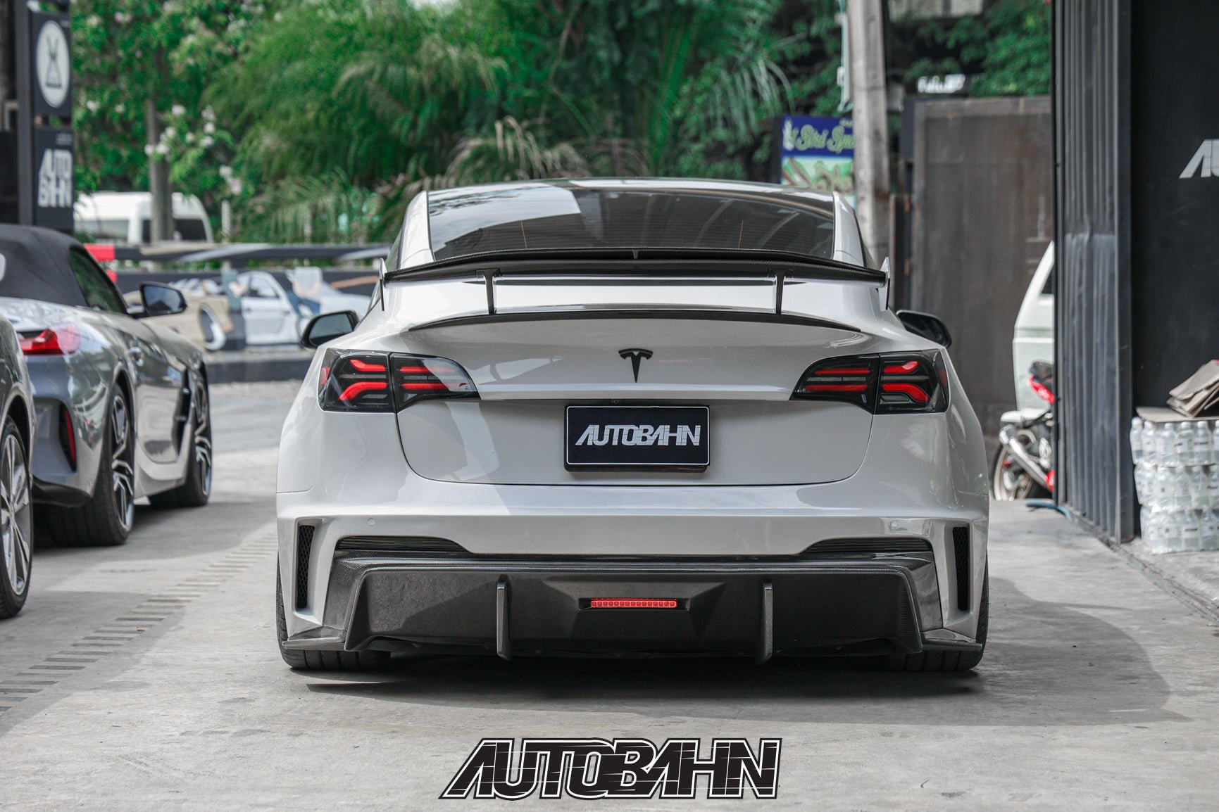 Robot Craftsman Tesla Model 3 “HACKER” Rear Bumper & Diffuser (2017–2023 pre-facelift) Aftermarket Carbon Fiber Part / Bodykit - Robot Bodykits