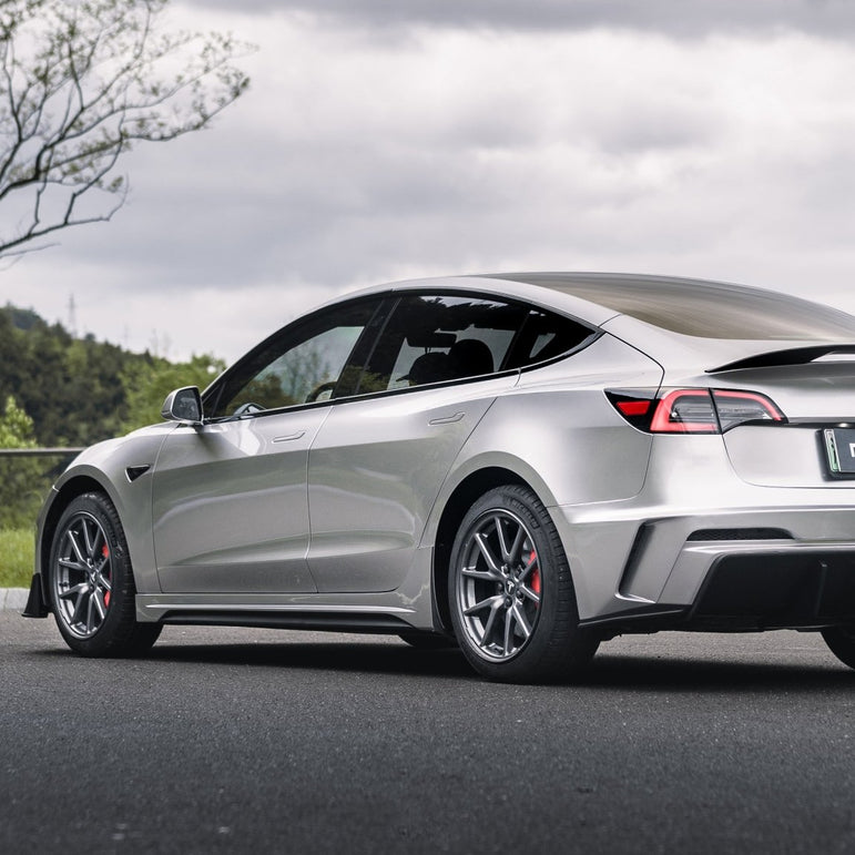 Robot Craftsman Tesla Model 3 “HACKER” Side Skirts (2017–2023 pre - facelift) Aftermarket Carbon Fiber Part / Bodykit - Robot Bodykits