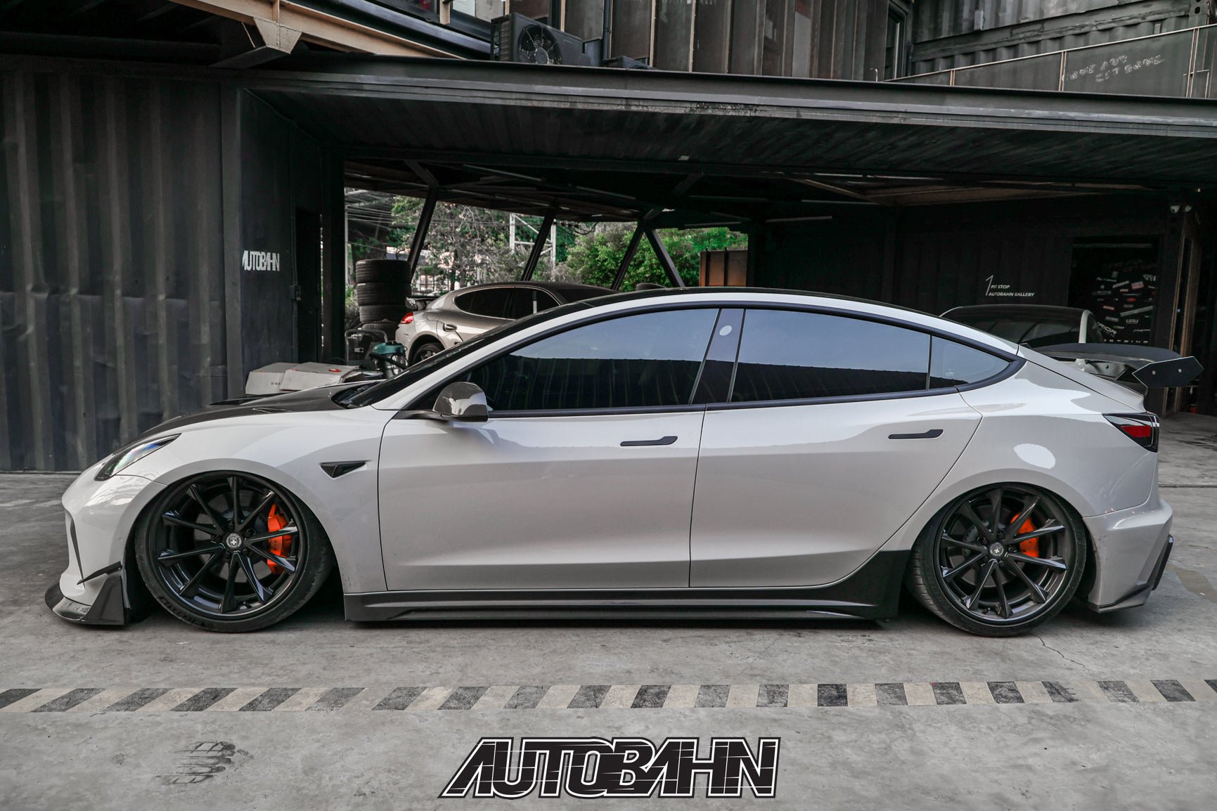 Robot Craftsman Tesla Model 3 “HACKER” Side Skirts (2017–2023 pre - facelift) Aftermarket Carbon Fiber Part / Bodykit - Robot Bodykits