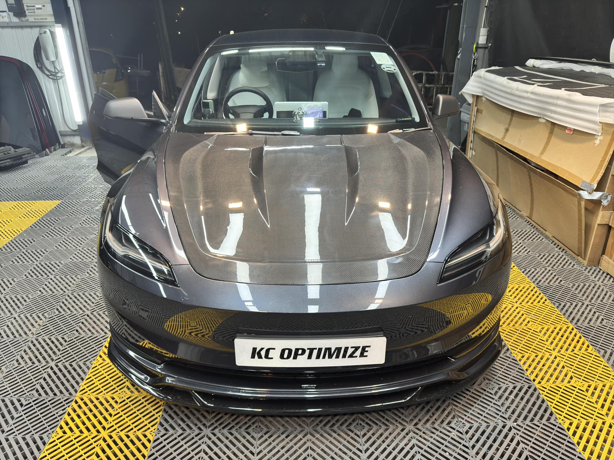 Robot Craftsman Tesla Model 3 Highland Bonnet / Hood Aftermarket Carbon Fiber Part / Bodykit - Robot Bodykits