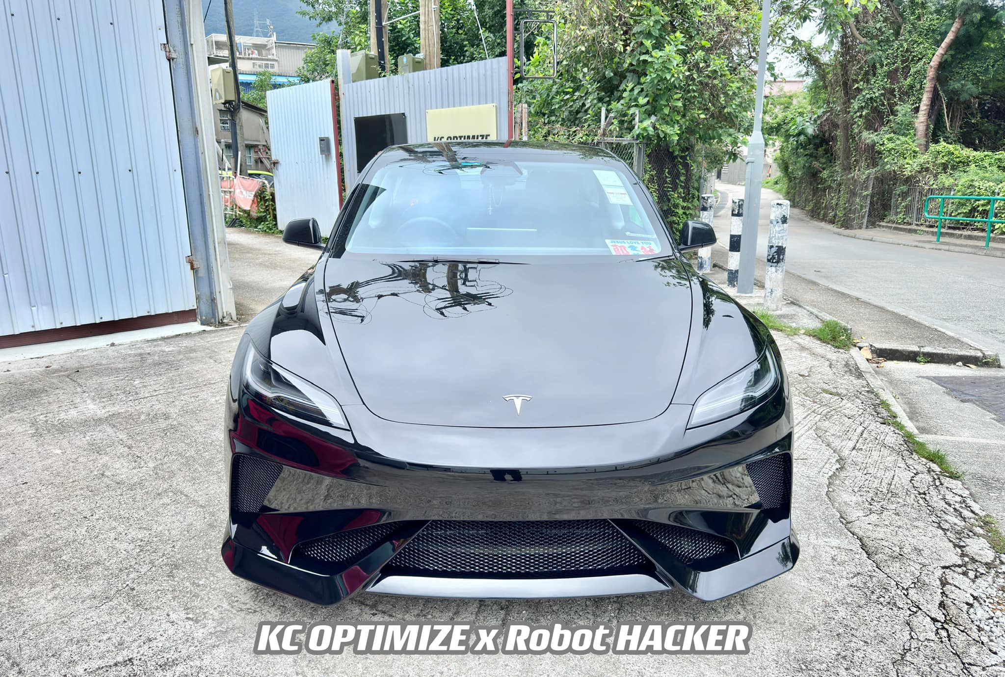 Robot Craftsman Tesla Model 3 Highland 