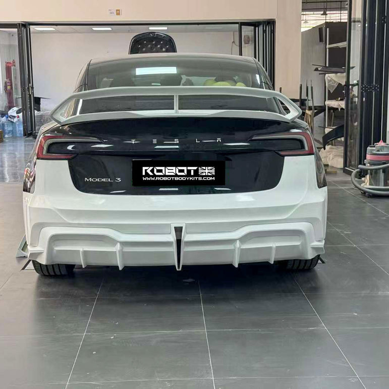 Robot Craftsman Tesla Model 3 Highland 