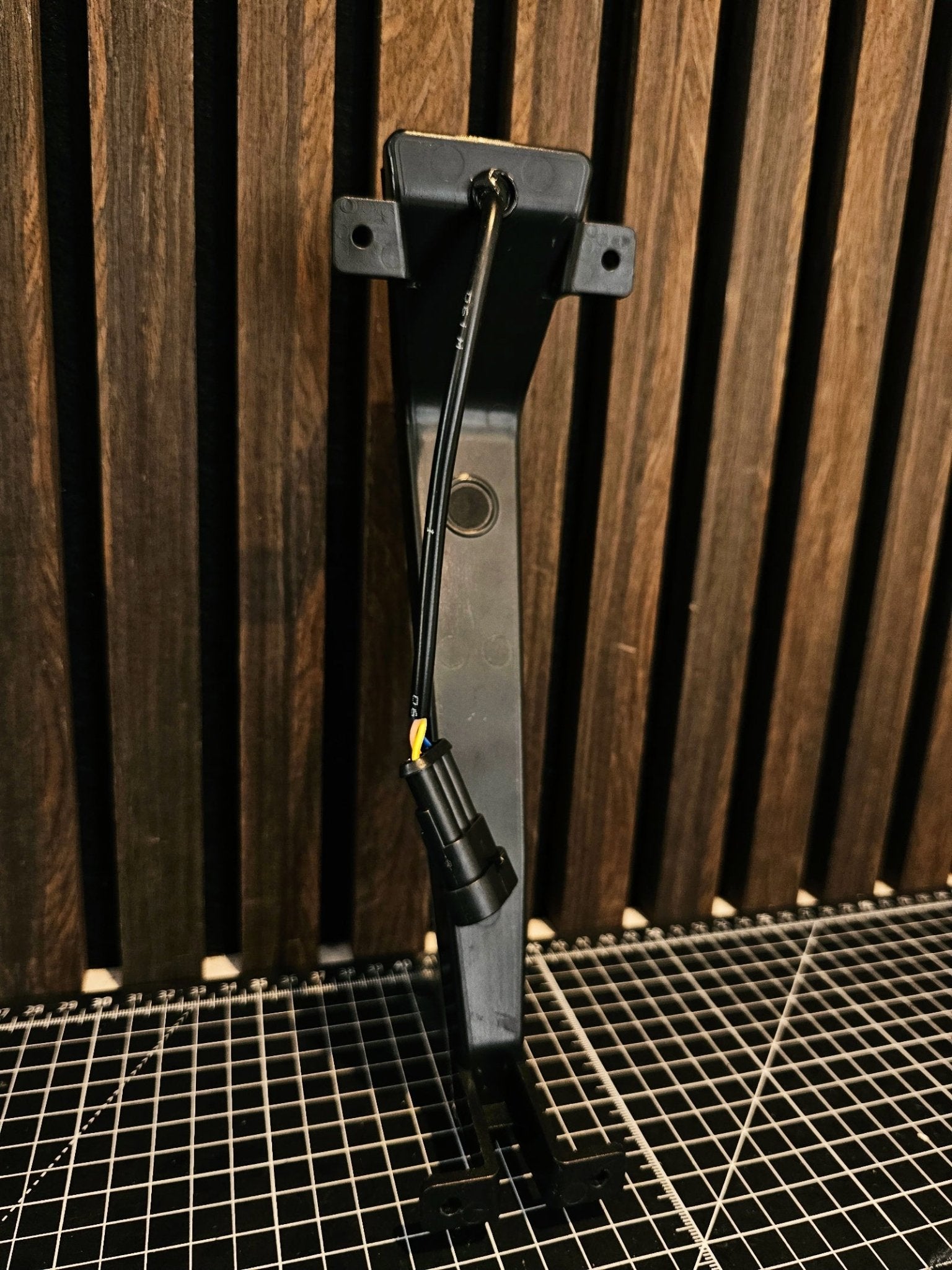 Robot Craftsman Tesla Model 3 Highland 