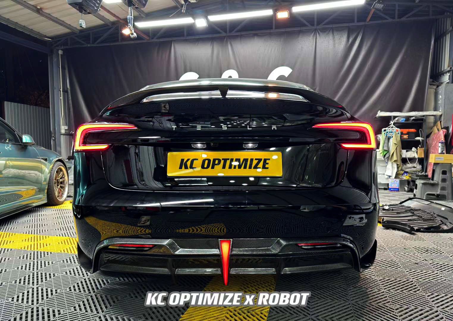 Robot Craftsman Tesla Model 3 Highland Lowline Bodykit (Hydrogai Series) SR & LR Aftermarket Carbon Fiber Part / Bodykit - Robot Bodykits