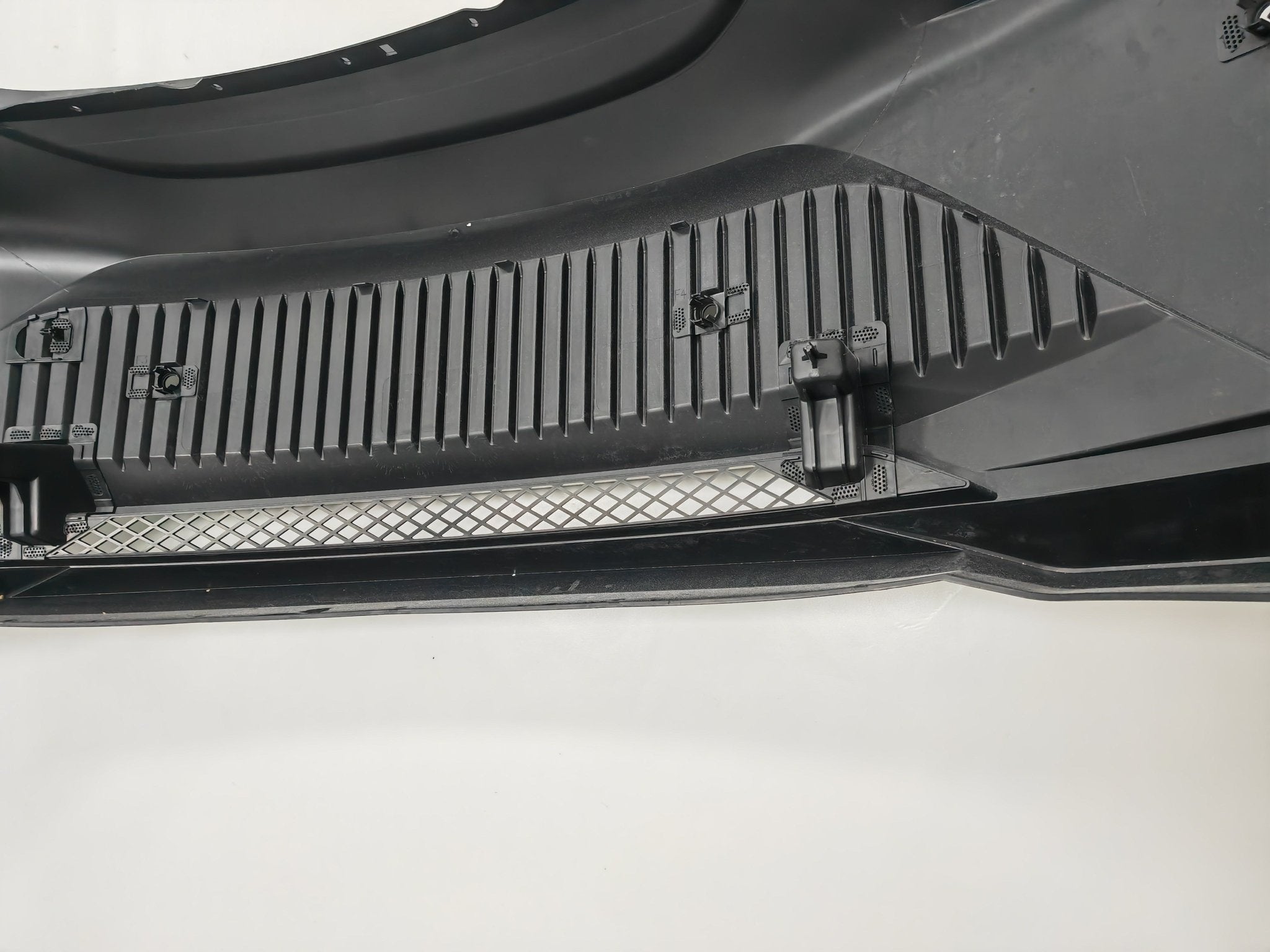 Robot Craftsman Tesla Model Y Starship Polypropylene Front Bumper Aftermarket Carbon Fiber Part / Bodykit - Robot Bodykits