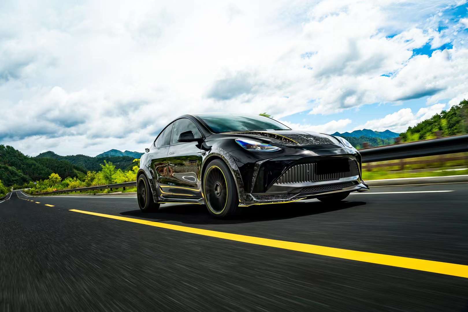 Robot Craftsman Tesla Model Y Starship Polypropylene (PP/frp) Full widebody Bodykit Aftermarket Carbon Fiber Part / Bodykit - Robot Bodykits