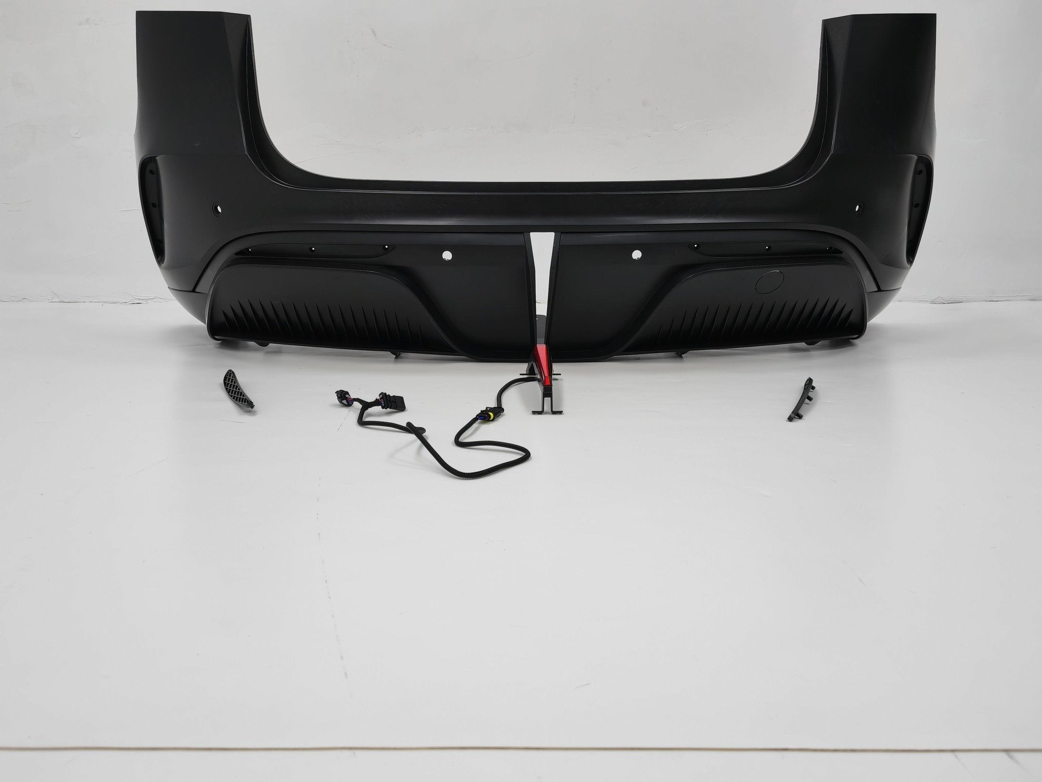 Robot Craftsman Tesla Model Y Starship Polypropylene Rear Bumper & Diffuser Aftermarket Carbon Fiber Part / Bodykit - Robot Bodykits