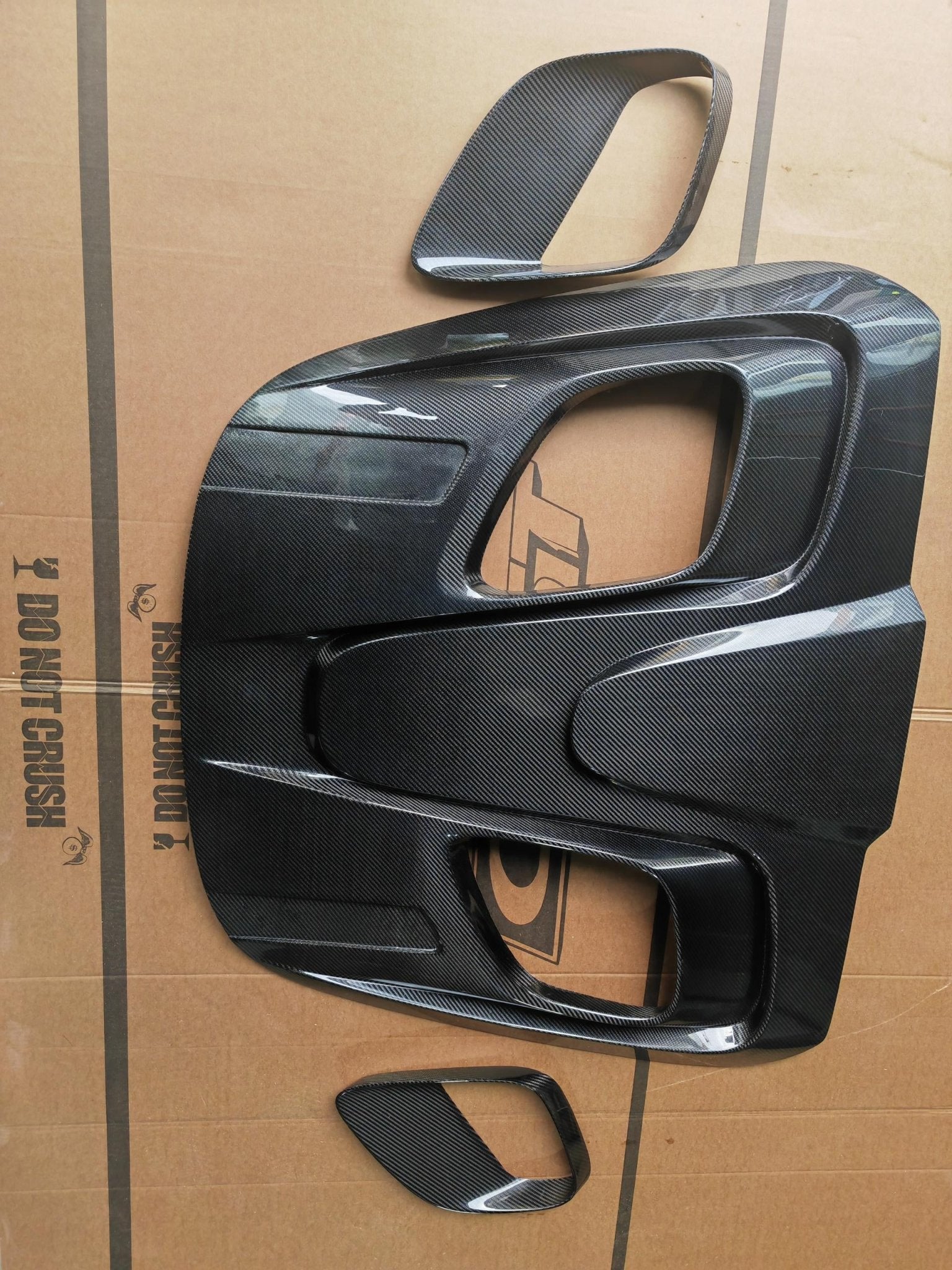 Robot Craftsman Toyota GR Supra Roof Scoop & Rear Window Louver Aftermarket Carbon Fiber Part / Bodykit - Robot Bodykits