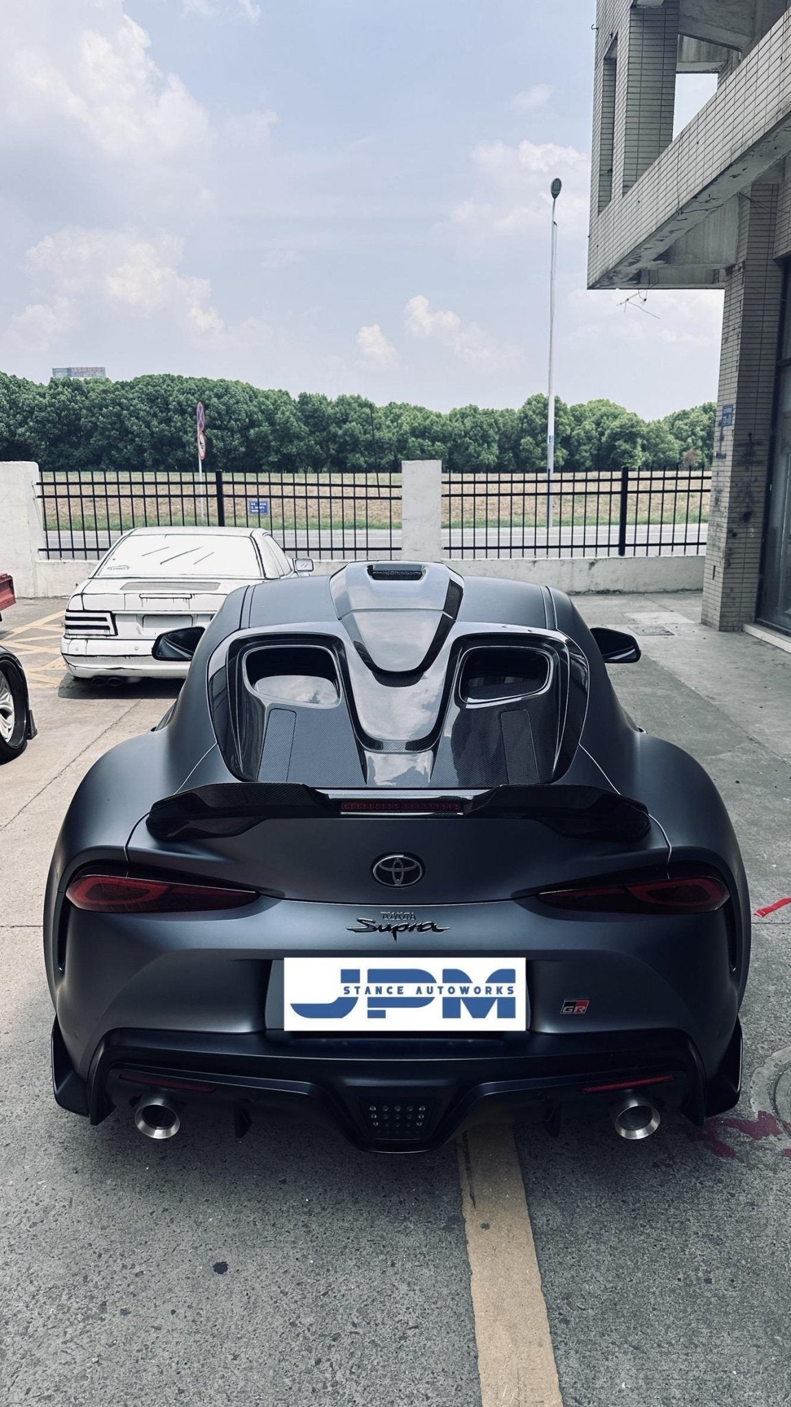 Robot Craftsman Toyota GR Supra Roof Scoop & Rear Window Louver Aftermarket Carbon Fiber Part / Bodykit - Robot Bodykits