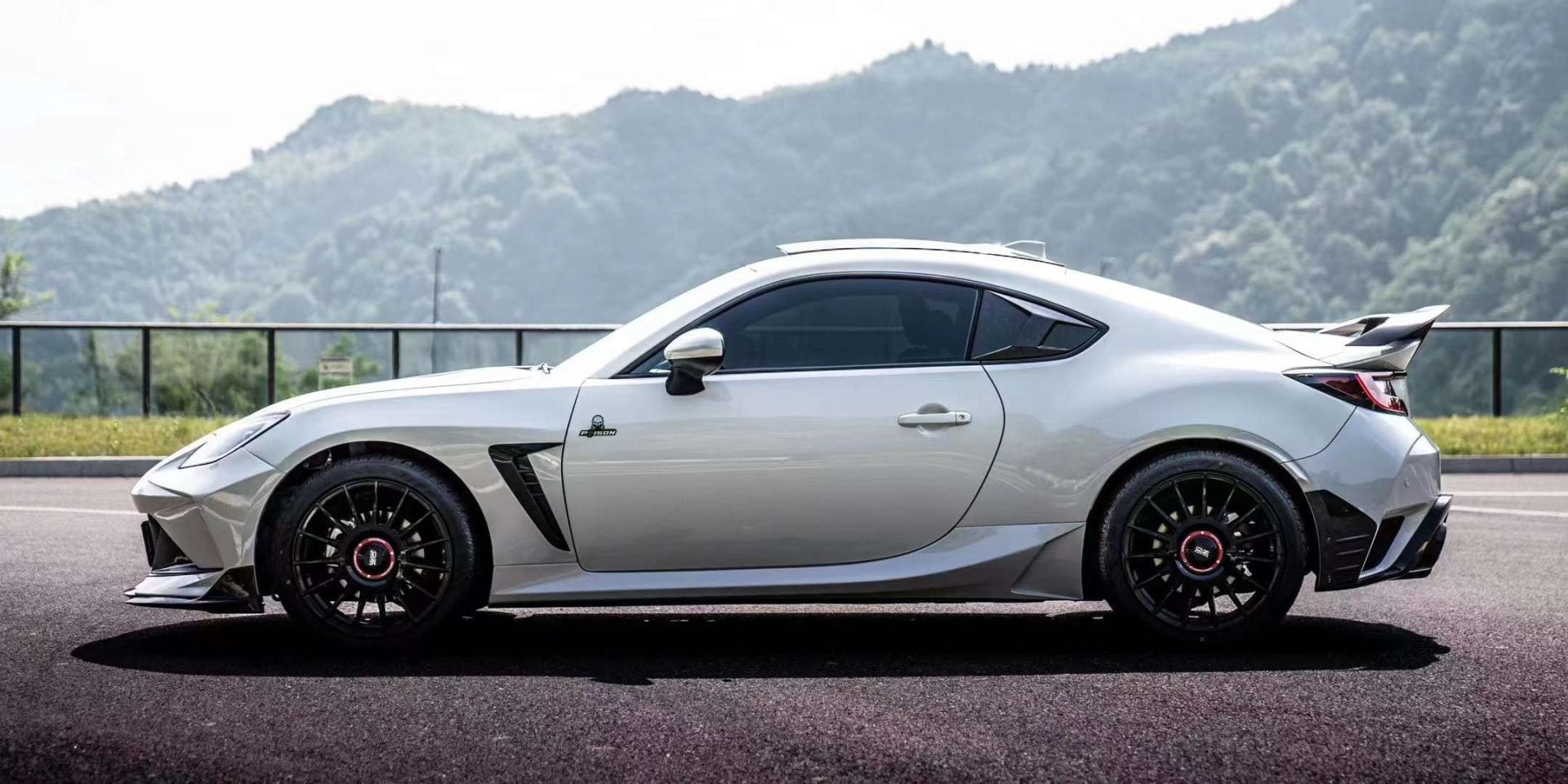 Robot Craftsman Toyota GR86 / BRZ Complete Narrow Body Kit Aftermarket Carbon Fiber Part / Bodykit - Robot Bodykits