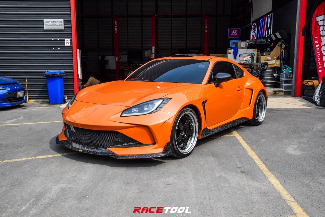 Robot Craftsman Toyota GR86 / BRZ Complete Widebody Kit Aftermarket Carbon Fiber Part / Bodykit - Robot Bodykits