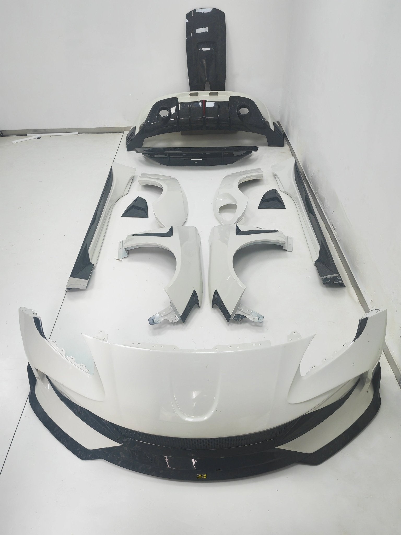 Robot Craftsman Toyota GR86 / BRZ Complete Widebody Kit Aftermarket Carbon Fiber Part / Bodykit - Robot Bodykits