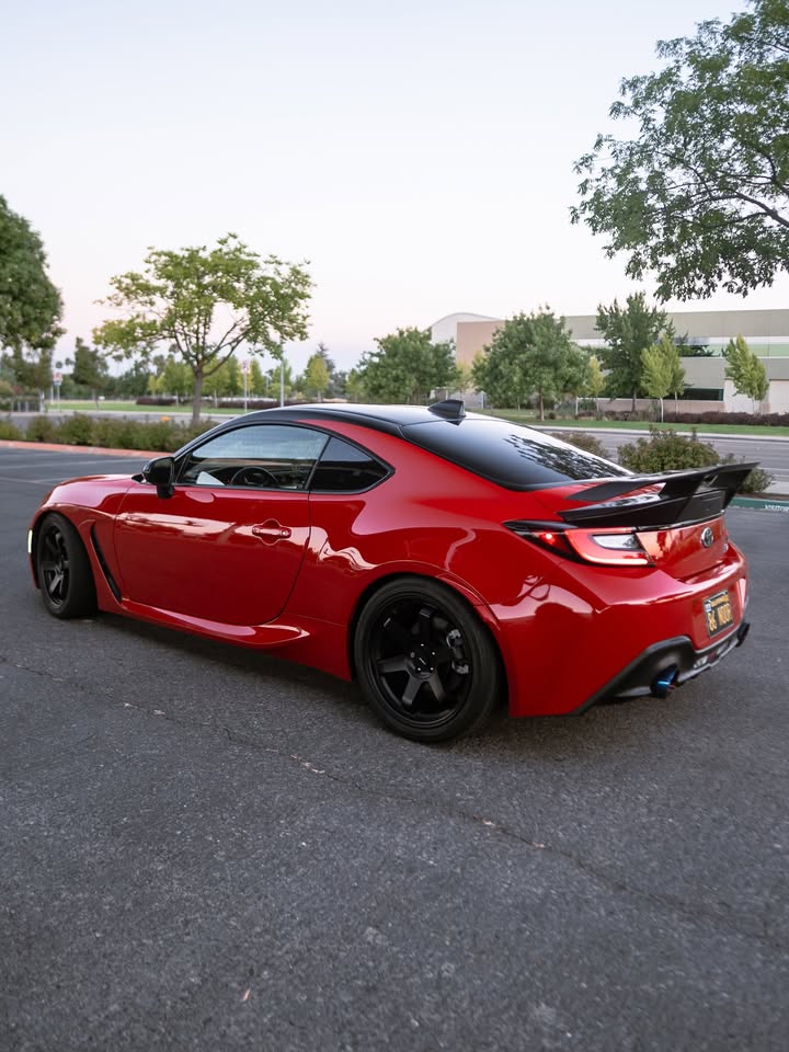 Robot Craftsman Toyota GR86 / BRZ Spoilers / Wings Options Aftermarket Carbon Fiber Part / Bodykit - Robot Bodykits