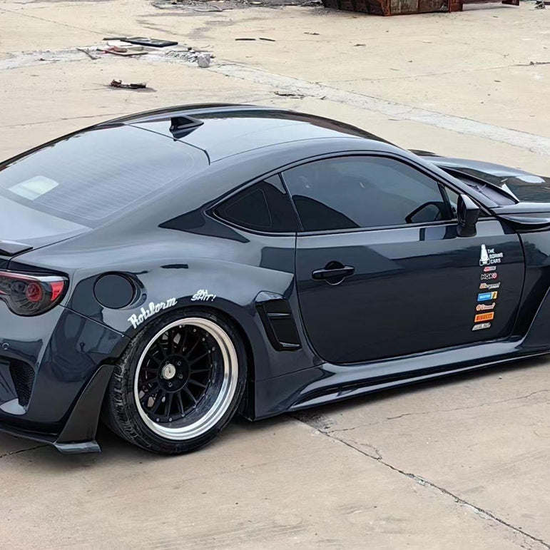 Robot Craftsman Toyota GT86 / BRZ / FRS Fibre Glass Reinforced Plastic Complete Body Kit (FRP) Fits Toyota GT86 / Subaru BRZ – First Gen (2012–2021) Aftermarket Carbon Fiber Part / Bodykit - Robot Bodykits