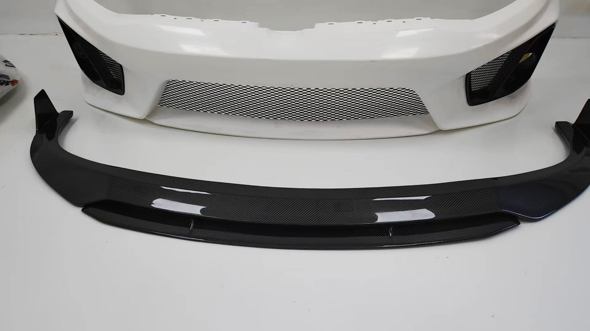 Robot Craftsman Volkswagen Golf / GTI / Golf R MK7 MK7.5 Fibre Glass Reinforced Plastic Complete Front Bumper (FRP) Aftermarket Carbon Fiber Part / Bodykit - Robot Bodykits