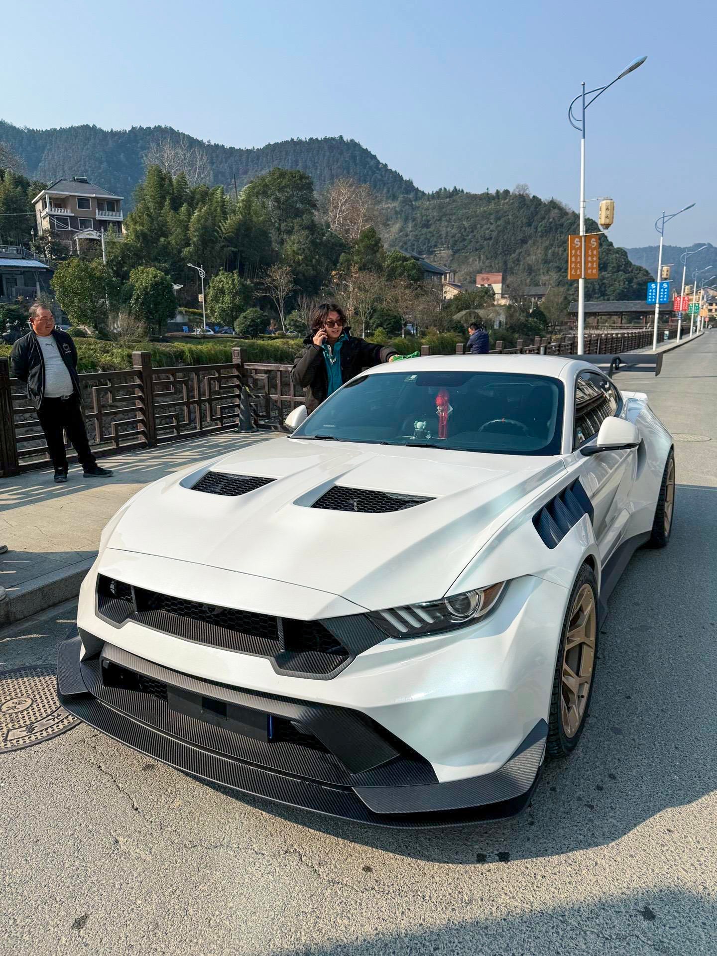 Robot Ford Mustang V5 GTR Widebody Kit for S550.1 & S550.2 Aftermarket Carbon Fiber Part / Bodykit - Robot Bodykits