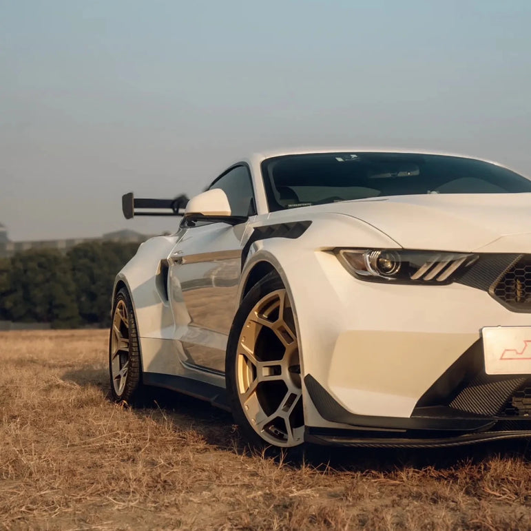 Robot Ford Mustang V5 GTR Widebody Kit for S550.1 & S550.2 Aftermarket Carbon Fiber Part / Bodykit - Robot Bodykits
