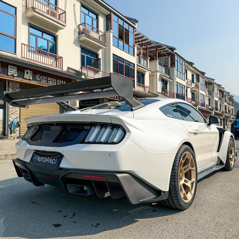 Robot Ford Mustang V5 GTR Widebody Kit for S550.1 & S550.2 Aftermarket Carbon Fiber Part / Bodykit - Robot Bodykits