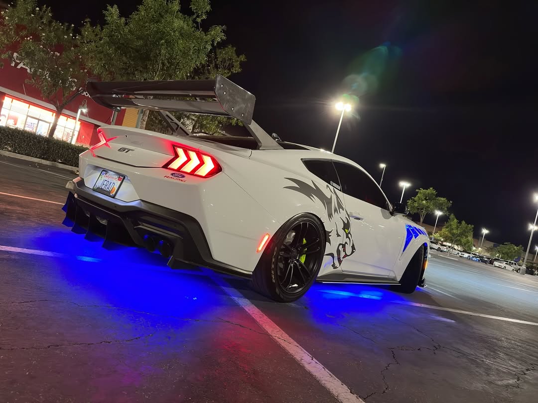Robot Ford Mustang V5 GTR Widebody Spoiler/Wing for S550.1, S550.2 & S650 Aftermarket Carbon Fiber Part / Bodykit - Robot Bodykits
