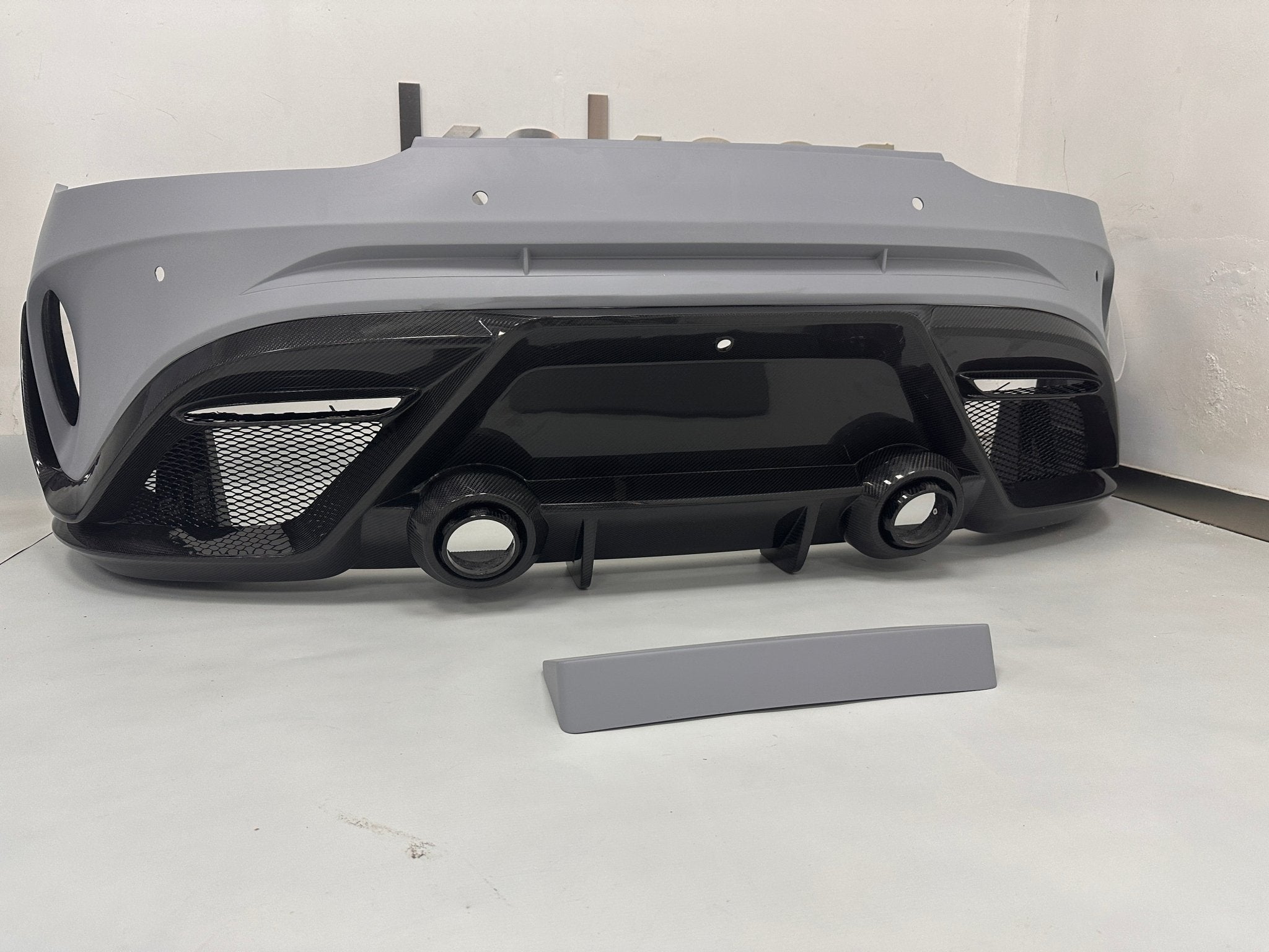 Robot Mercedes AMG GT Fibre Glass Reinforced Complete Body Kit Aftermarket Carbon Fiber Part / Bodykit - Robot Bodykits