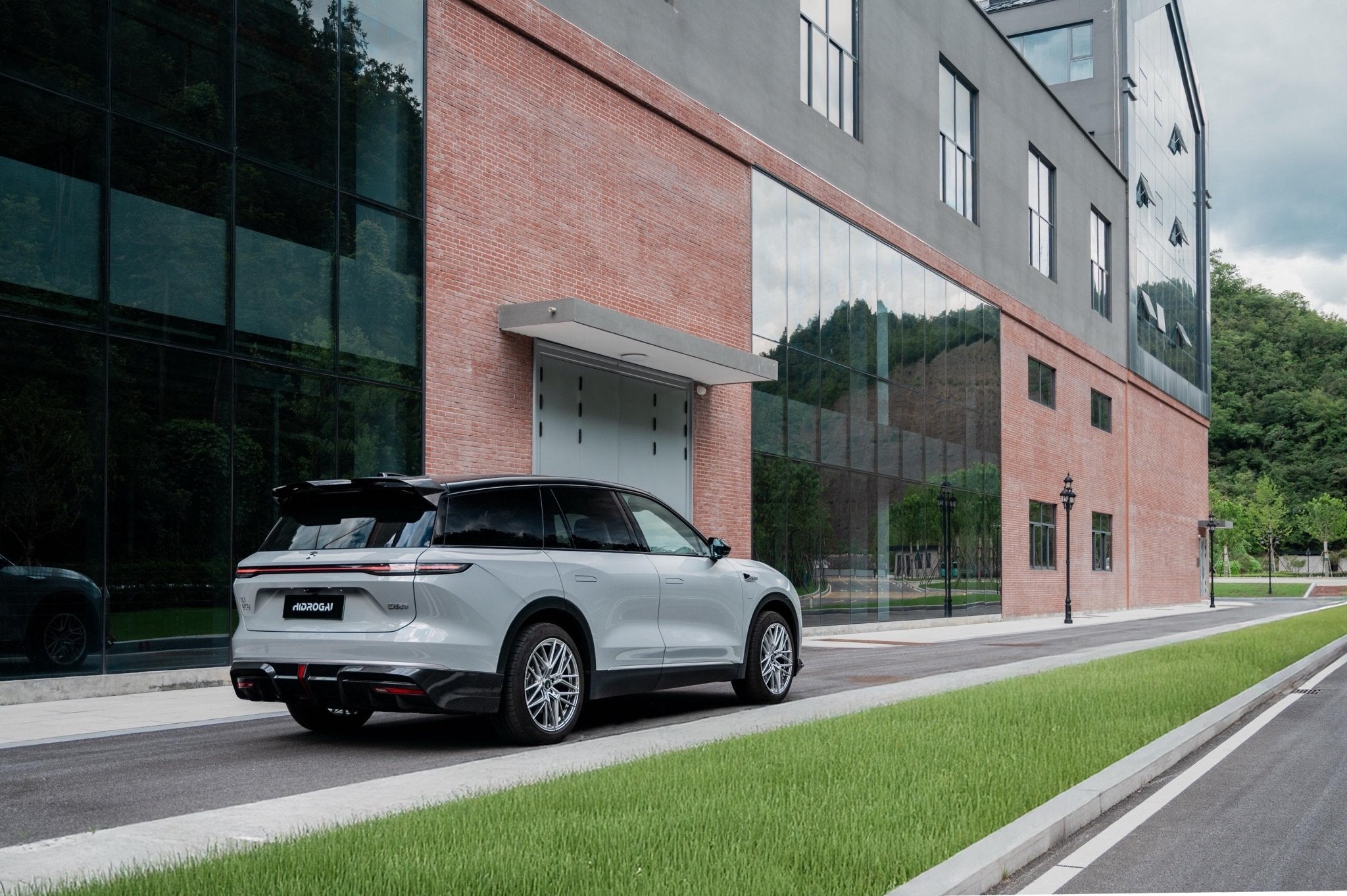 Robot NIO ES8 Lowline Bodykit (Hydrogai Series) 2023 - 2025 Aftermarket Carbon Fiber Part / Bodykit - Robot Bodykits