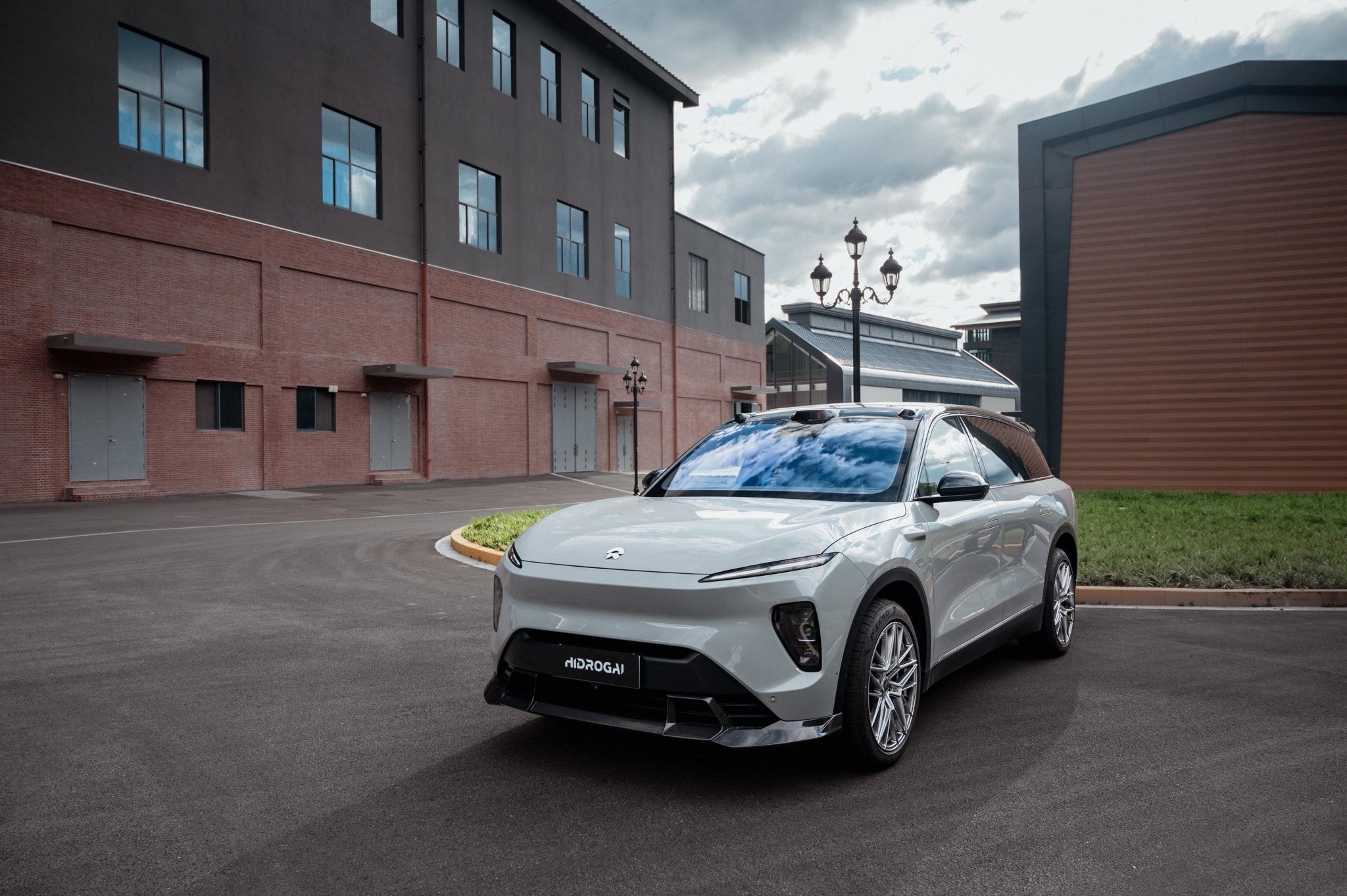 Robot NIO ES8 Lowline Bodykit (Hydrogai Series) 2023 - 2025 Aftermarket Carbon Fiber Part / Bodykit - Robot Bodykits