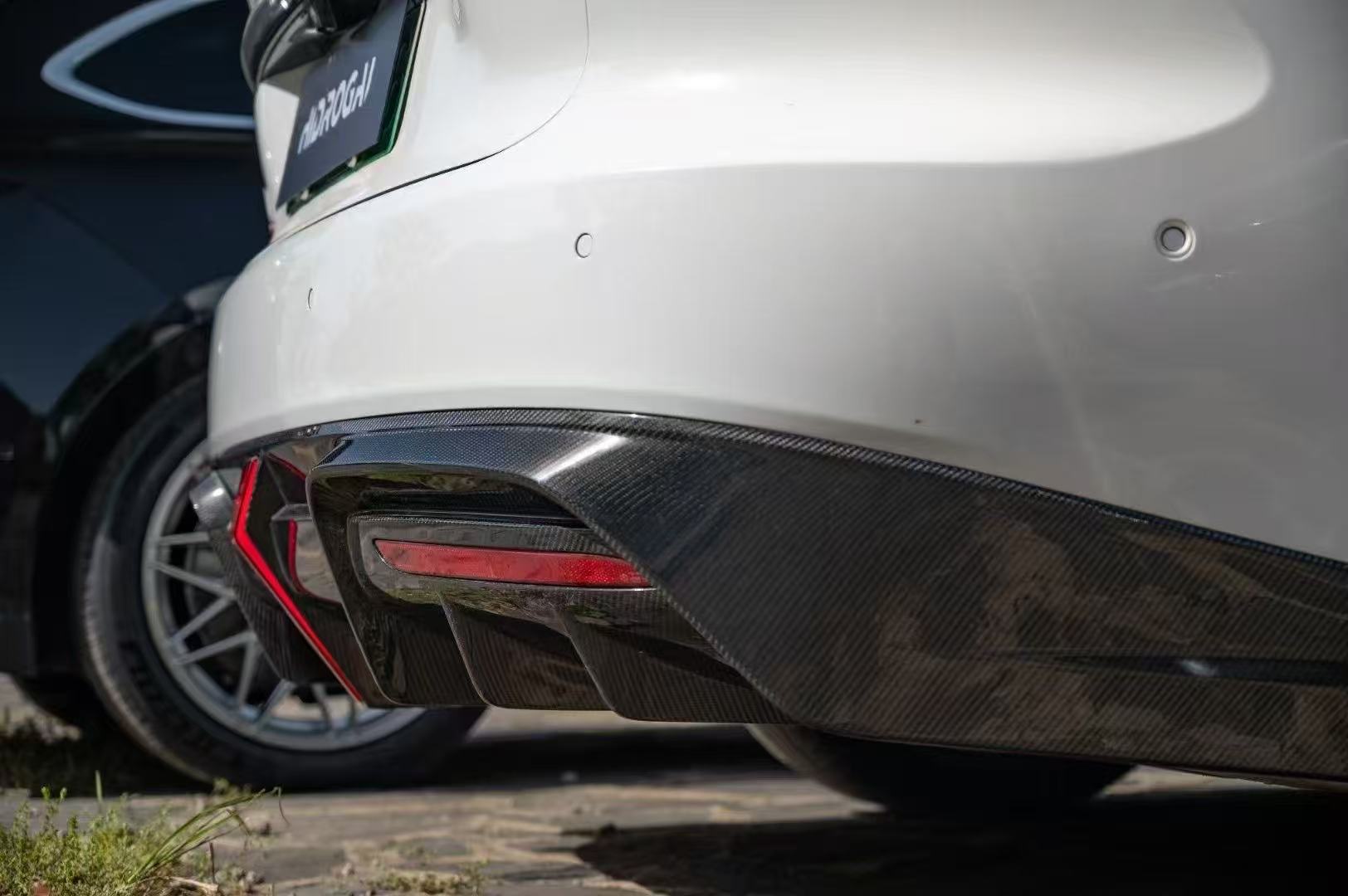 Robot NIO ET7 Lowline Bodykit (Hydrogai Series) Aftermarket Carbon Fiber Part / Bodykit - Robot Bodykits