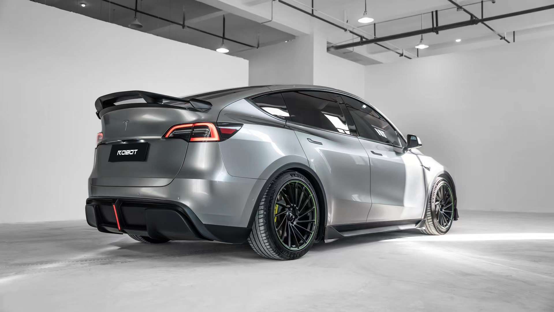 Robot Tesla Model Y Narrow Bodykit 