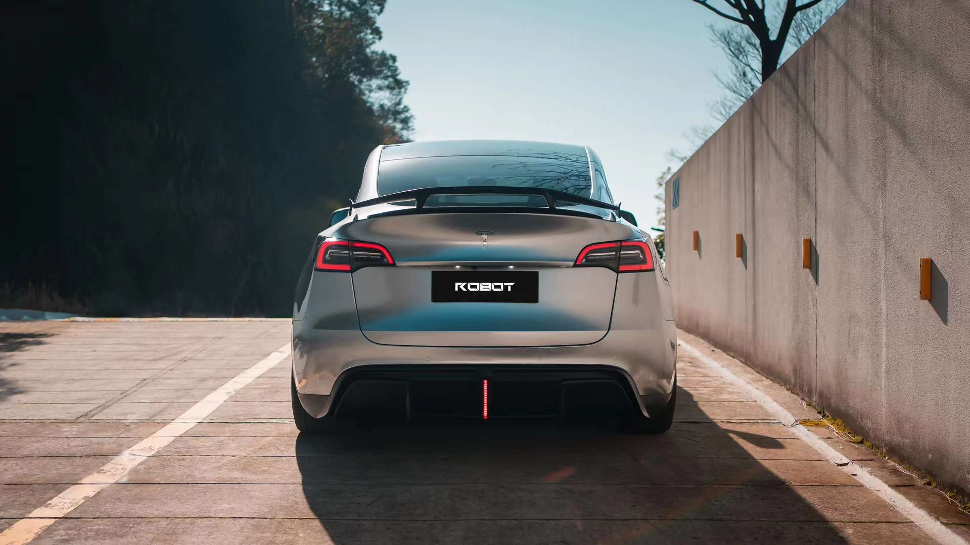 Robot Tesla Model Y Narrow Bodykit 