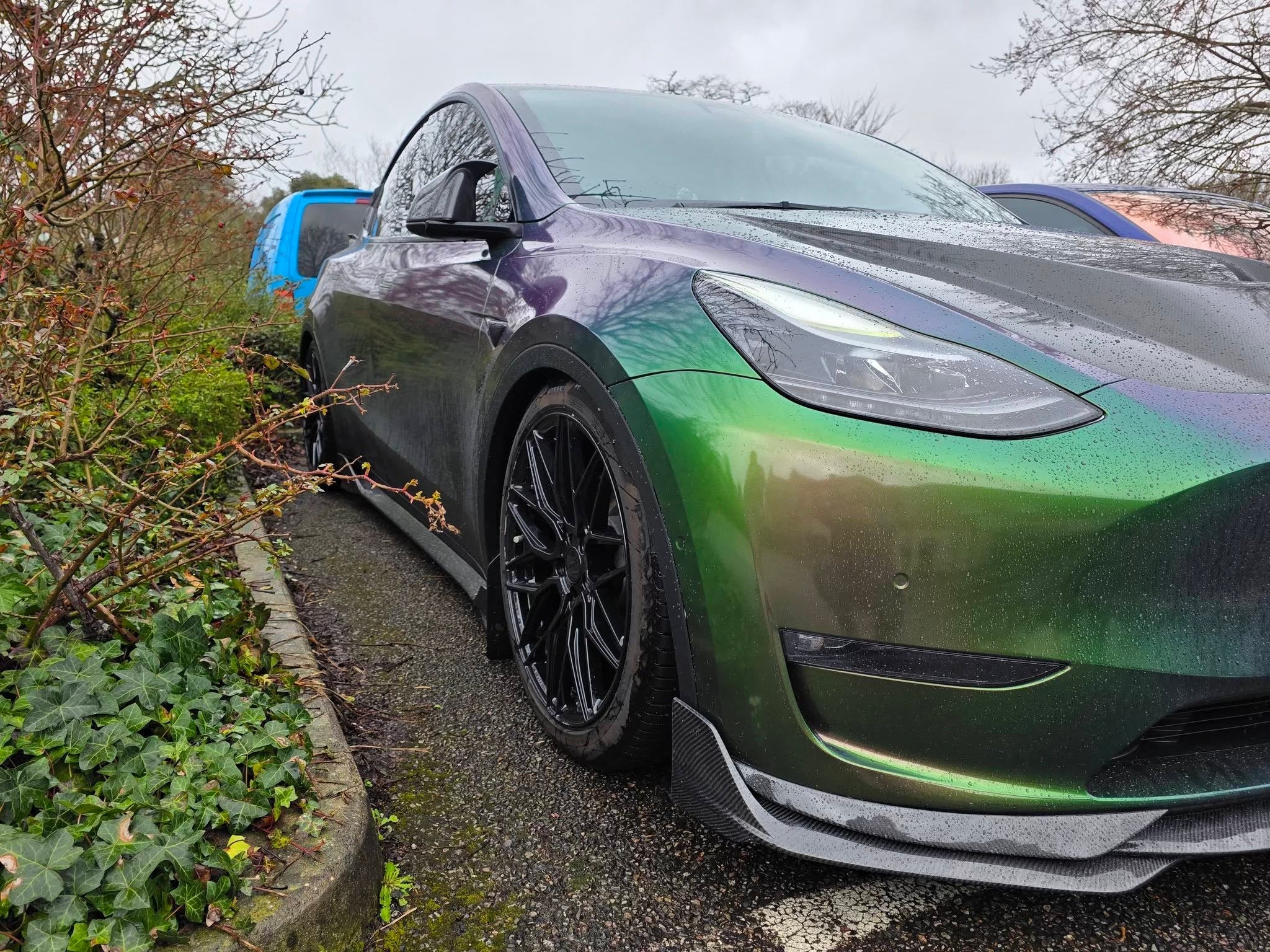 Robot Tesla Model Y Narrow Bodykit 