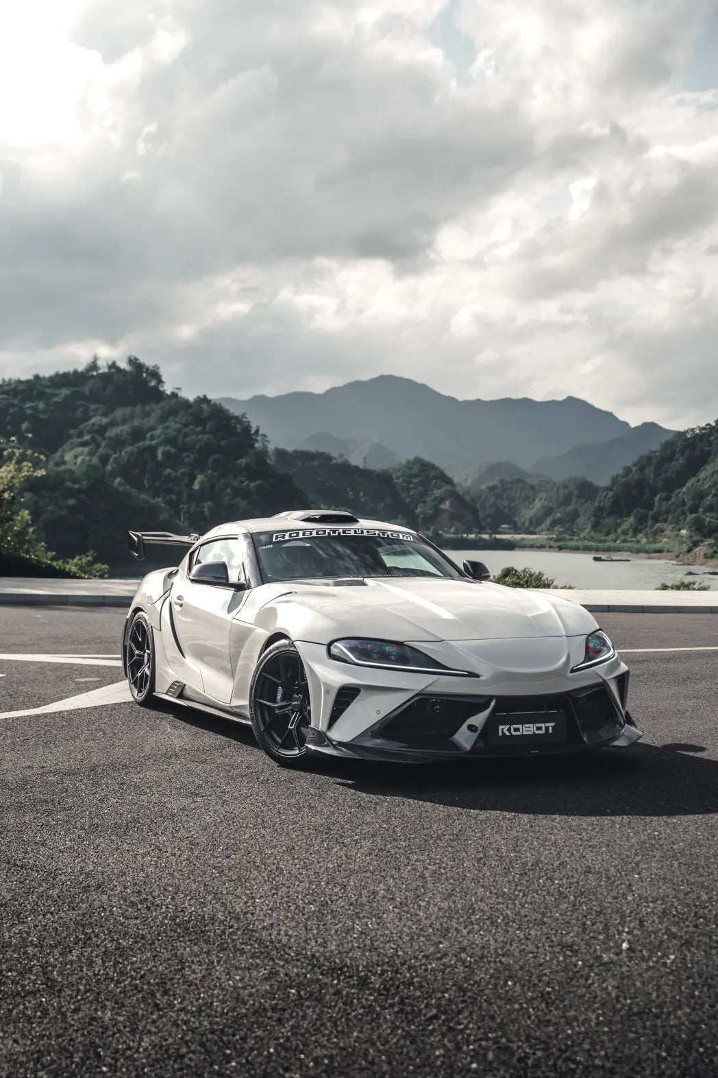 Robot Toyota GR Supra Alerion B Complete Narrow Body Kit Aftermarket Carbon Fiber Part / Bodykit - Robot Bodykits