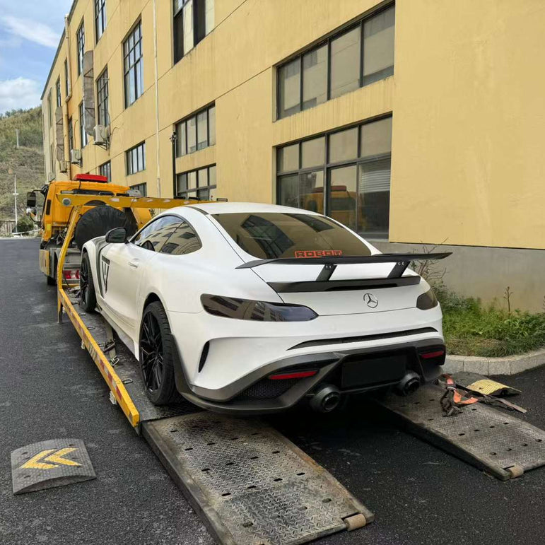 Robot Works Mercedes AMG GT Rear Bumper & Diffuser Aftermarket Carbon Fiber Part / Bodykit - Robot Bodykits