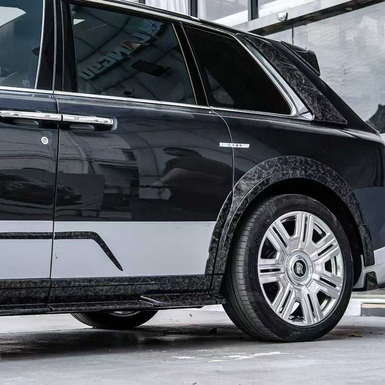 Rolls - Royce Cullinan (2018–2024) & 2025 (Series 2) Full Bodykit Aftermarket Carbon Fiber Part / Bodykit - Robot Bodykits