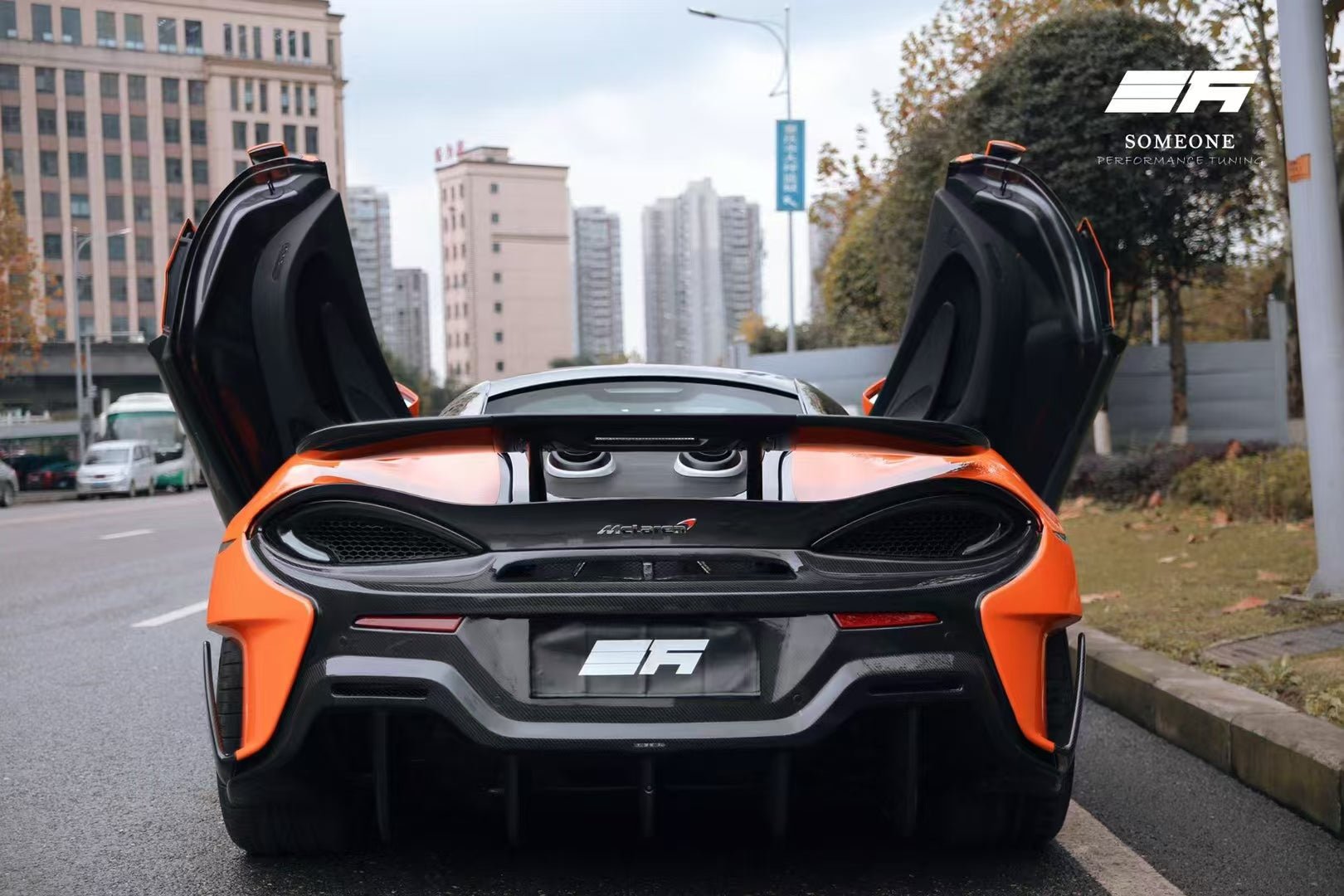 SD Carbon 600LT Conversion Body Kit for McLaren 540C 570S Full Prepreg / Dry Carbon Aftermarket Carbon Fiber Part / Bodykit - Robot Bodykits