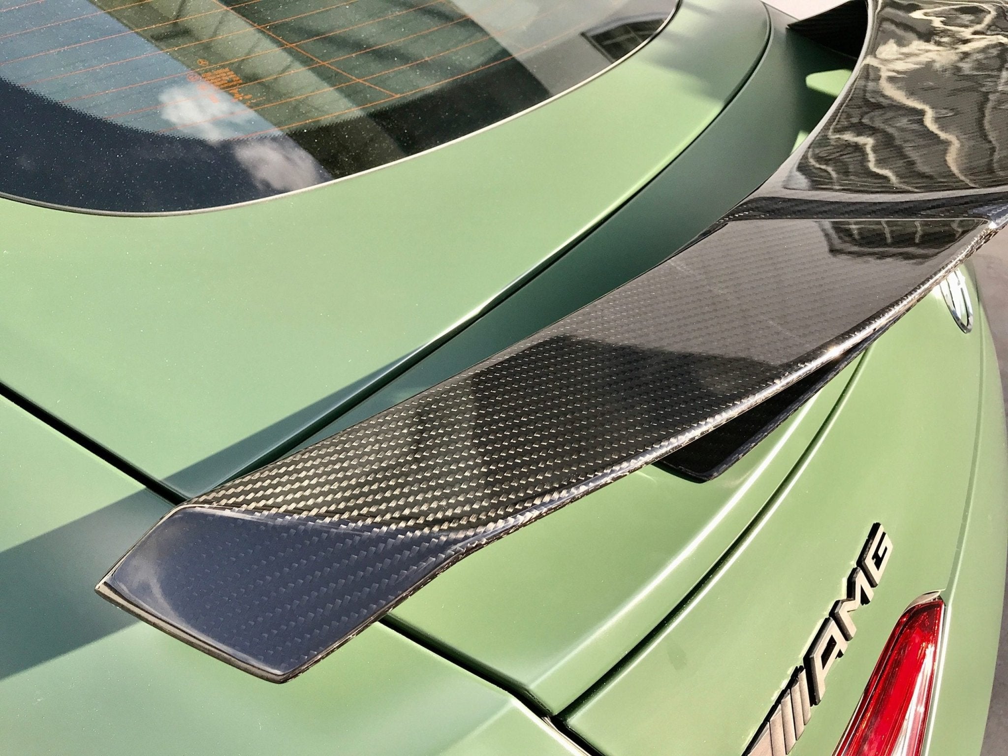 SD Carbon B Style Pre-preg Carbon Fiber Rear Spoiler Wing for Mercedes Benz AMG GT50 GT53 GT63 GT63S 4 Door X290 2019-ON Aftermarket Carbon Fiber Part / Bodykit - Robot Bodykits