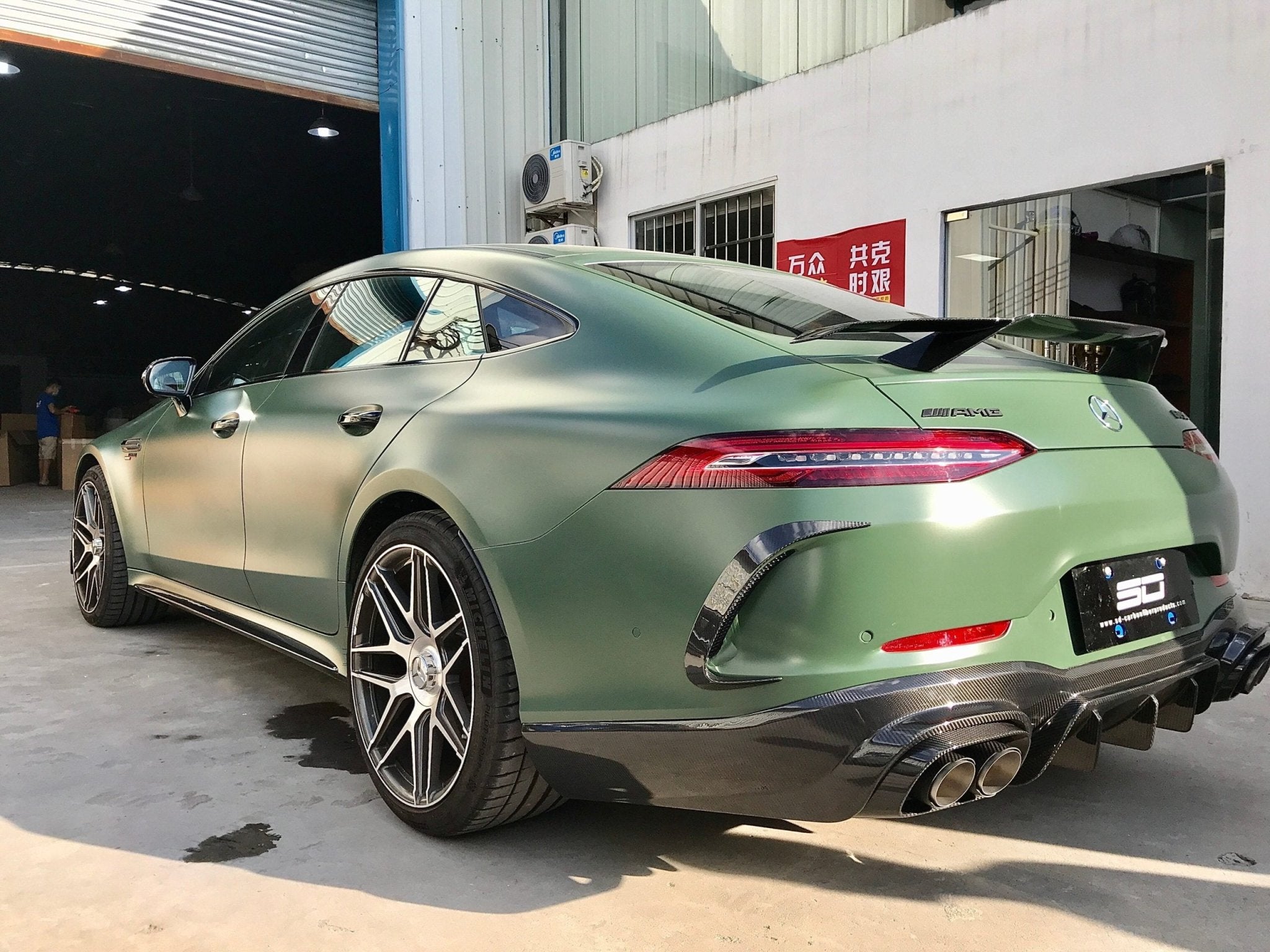 SD Carbon B Style Pre-preg Carbon Fiber Rear Spoiler Wing for Mercedes Benz AMG GT50 GT53 GT63 GT63S 4 Door X290 2019-ON Aftermarket Carbon Fiber Part / Bodykit - Robot Bodykits