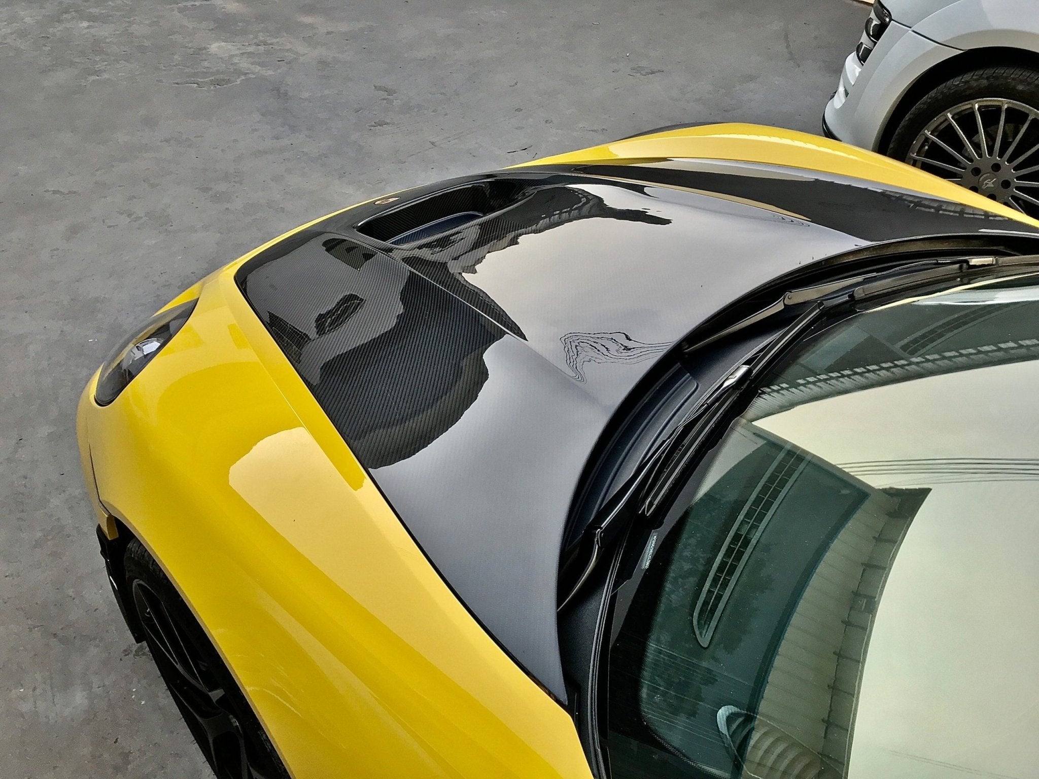 SD Carbon Design DRY Carbon Fiber Hood Bonnet For Porsche 911 991 / 718 Cayman Boxster Aftermarket Carbon Fiber Part / Bodykit - Robot Bodykits
