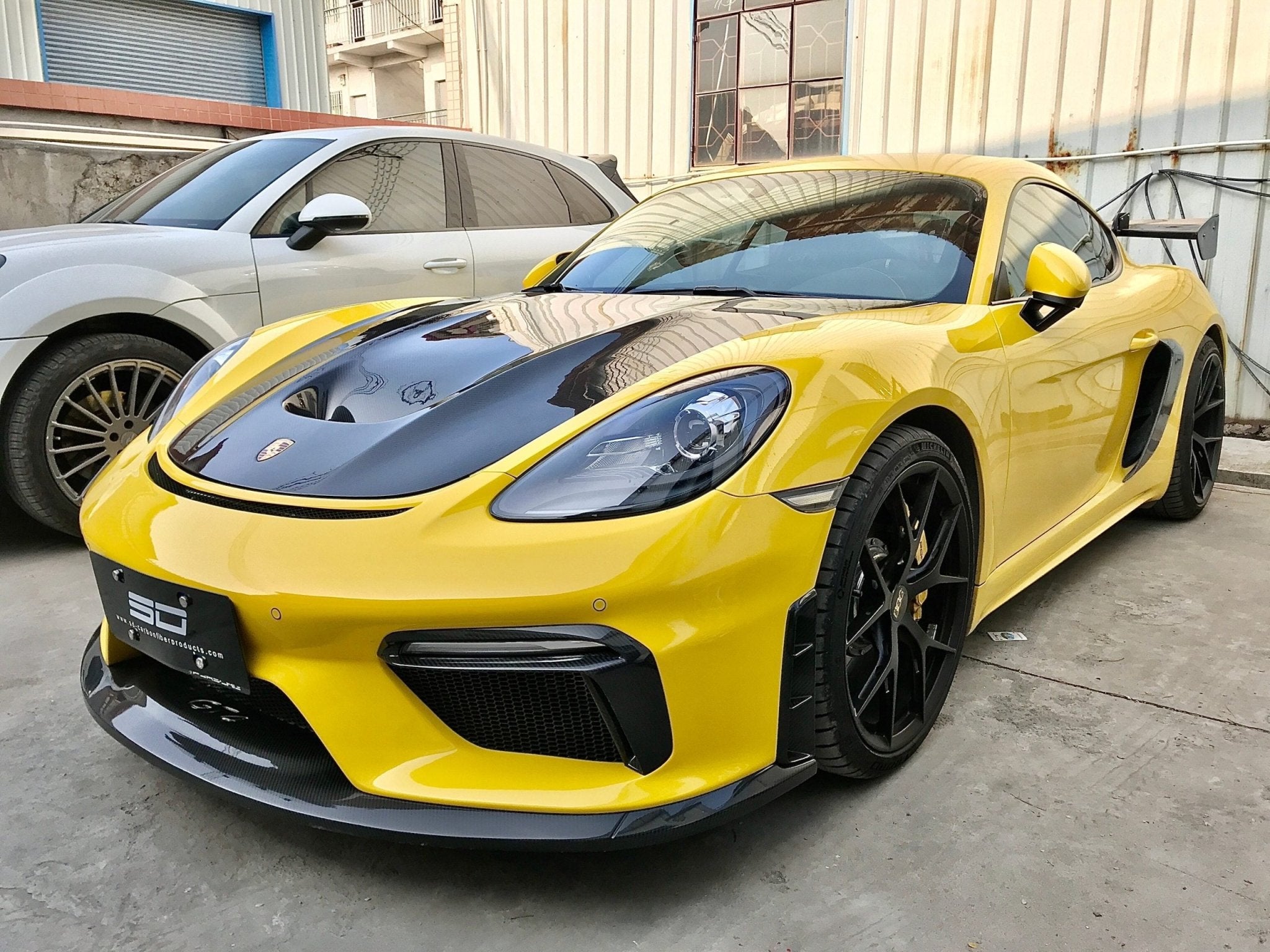 SD Carbon Design DRY Carbon Fiber Hood Bonnet For Porsche 911 991 / 718 Cayman Boxster Aftermarket Carbon Fiber Part / Bodykit - Robot Bodykits