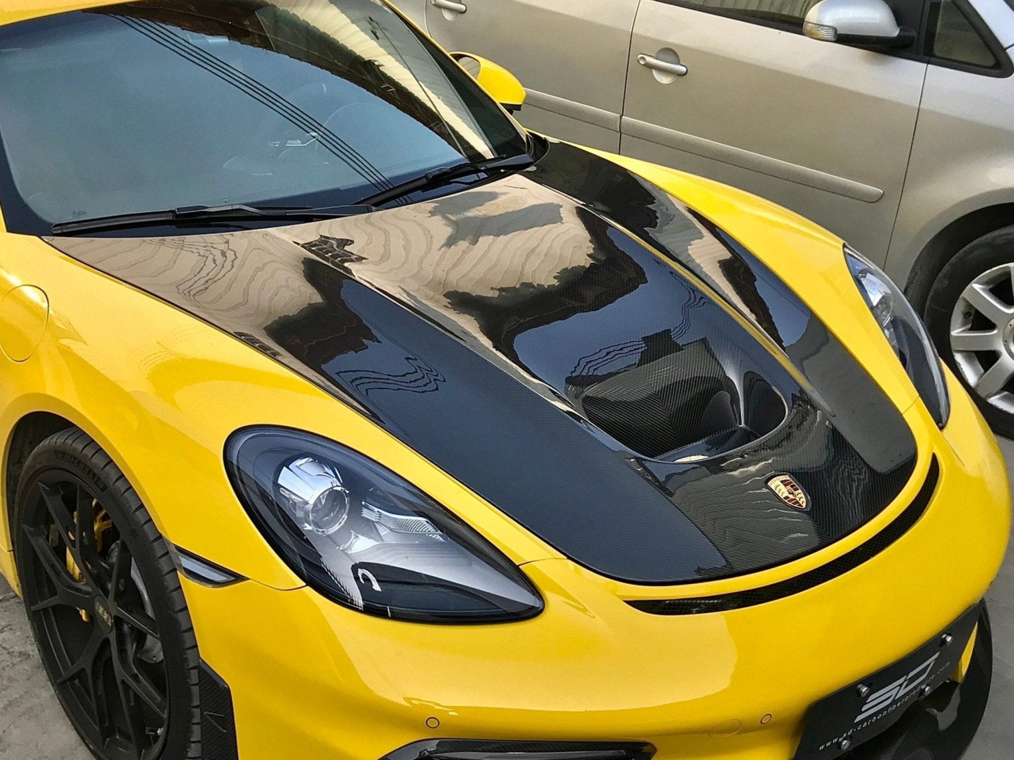 SD Carbon Design DRY Carbon Fiber Hood Bonnet For Porsche 911 991 / 718 Cayman Boxster Aftermarket Carbon Fiber Part / Bodykit - Robot Bodykits