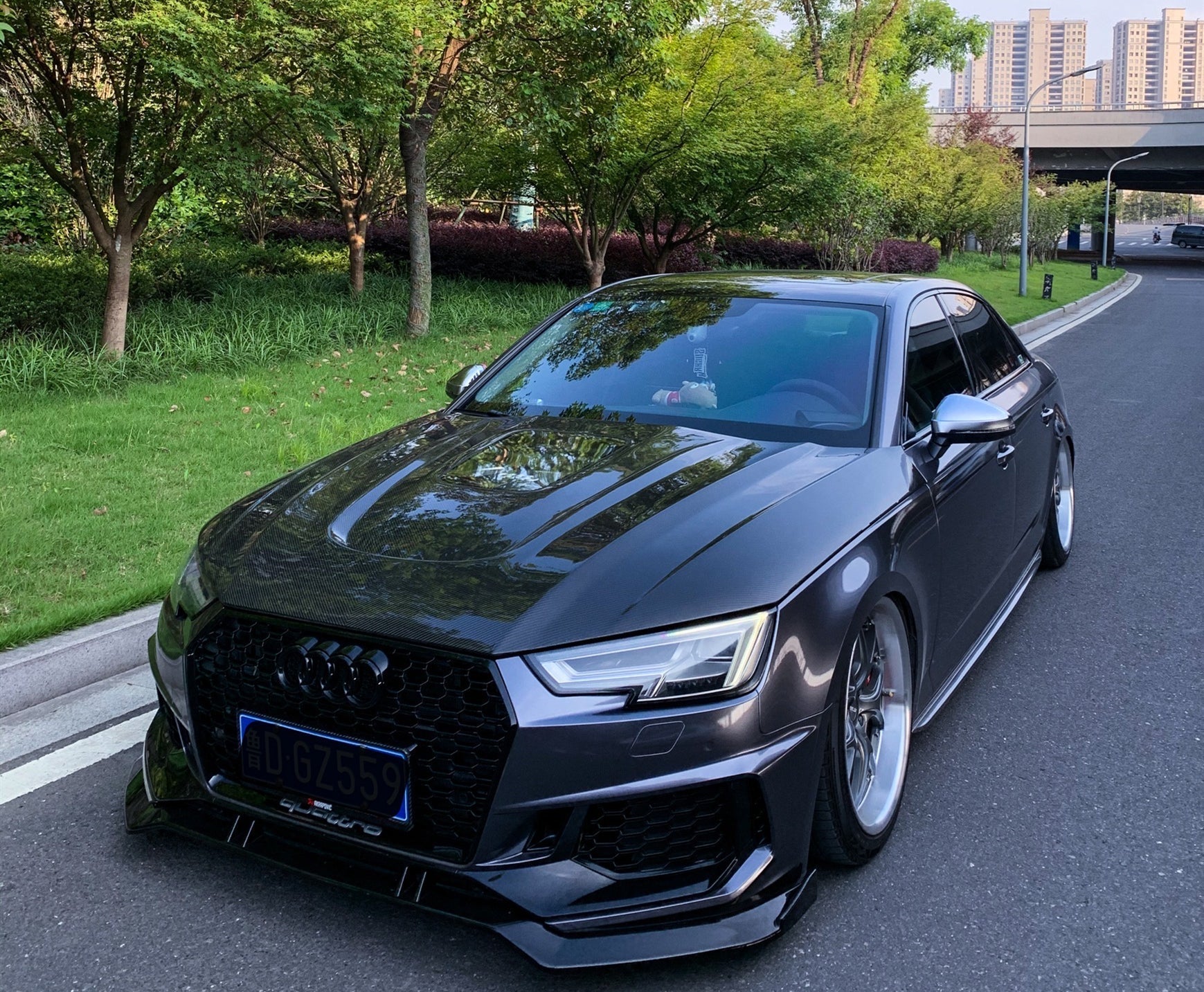 SD Carbon Fiber Tempered Glass Hood Bonnet For Audi A4 S4 2017-ON B9 B9.5 Aftermarket Carbon Fiber Part / Bodykit - Robot Bodykits