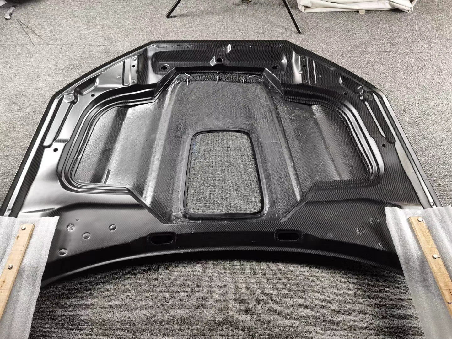 SD Carbon Fiber Tempered Glass Hood Bonnet For Audi A4 S4 2017-ON B9 B9.5 Aftermarket Carbon Fiber Part / Bodykit - Robot Bodykits