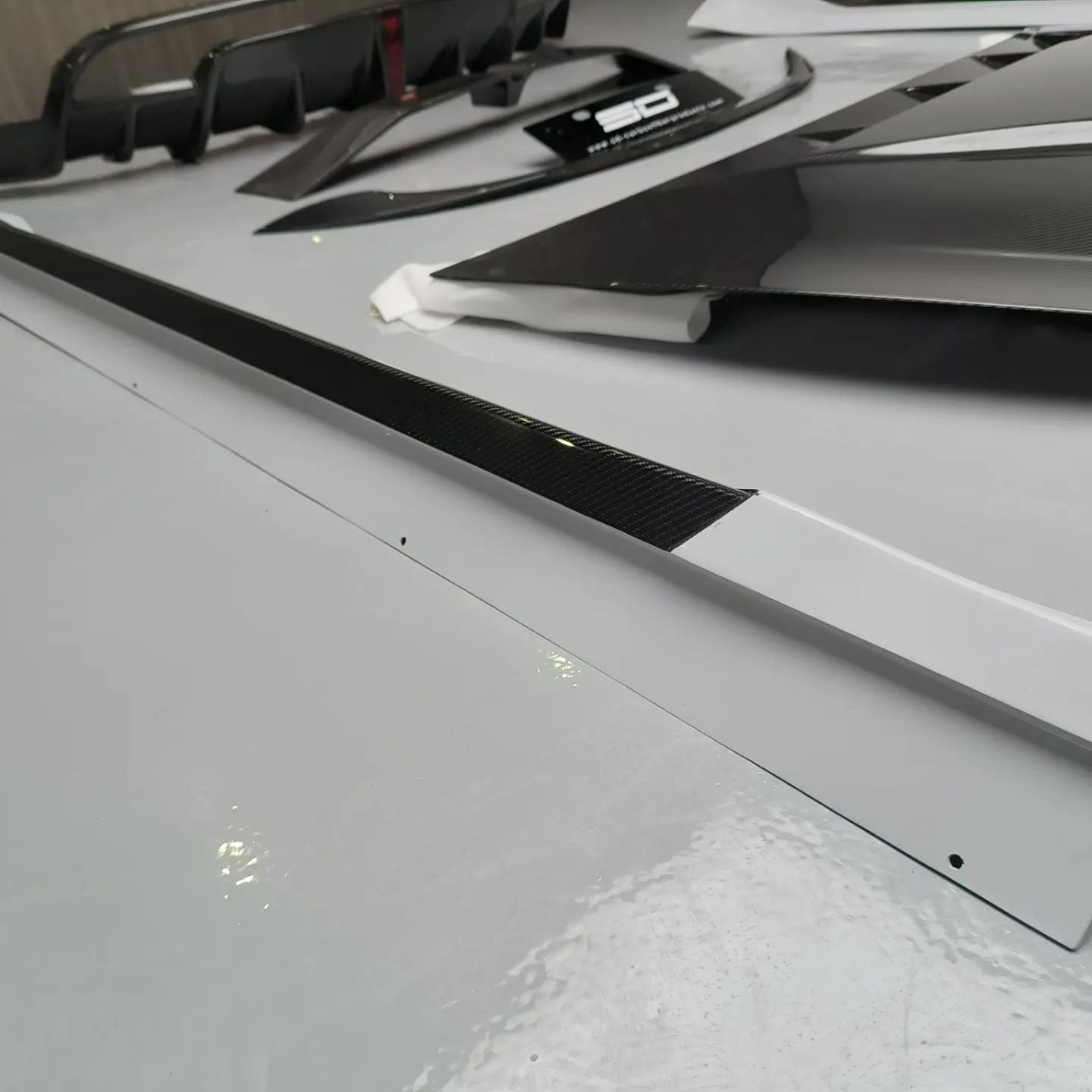 SD Carbon Tesla Model Y PP Front Bumper Aftermarket Carbon Fiber Part / Bodykit - Robot Bodykits