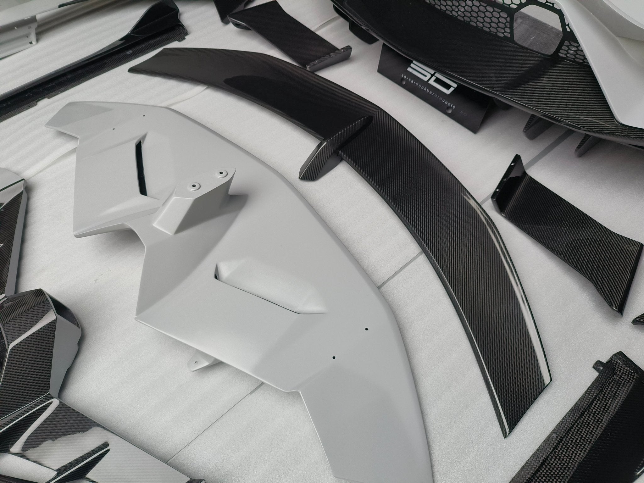 SD Dry Carbon Fibre Conversion Full Body Kit Conversion for Lamborghini Aventador LP700/720/740/750 Upgrade to SVJ Full Body Kit Aftermarket Carbon Fiber Part / Bodykit - Robot Bodykits