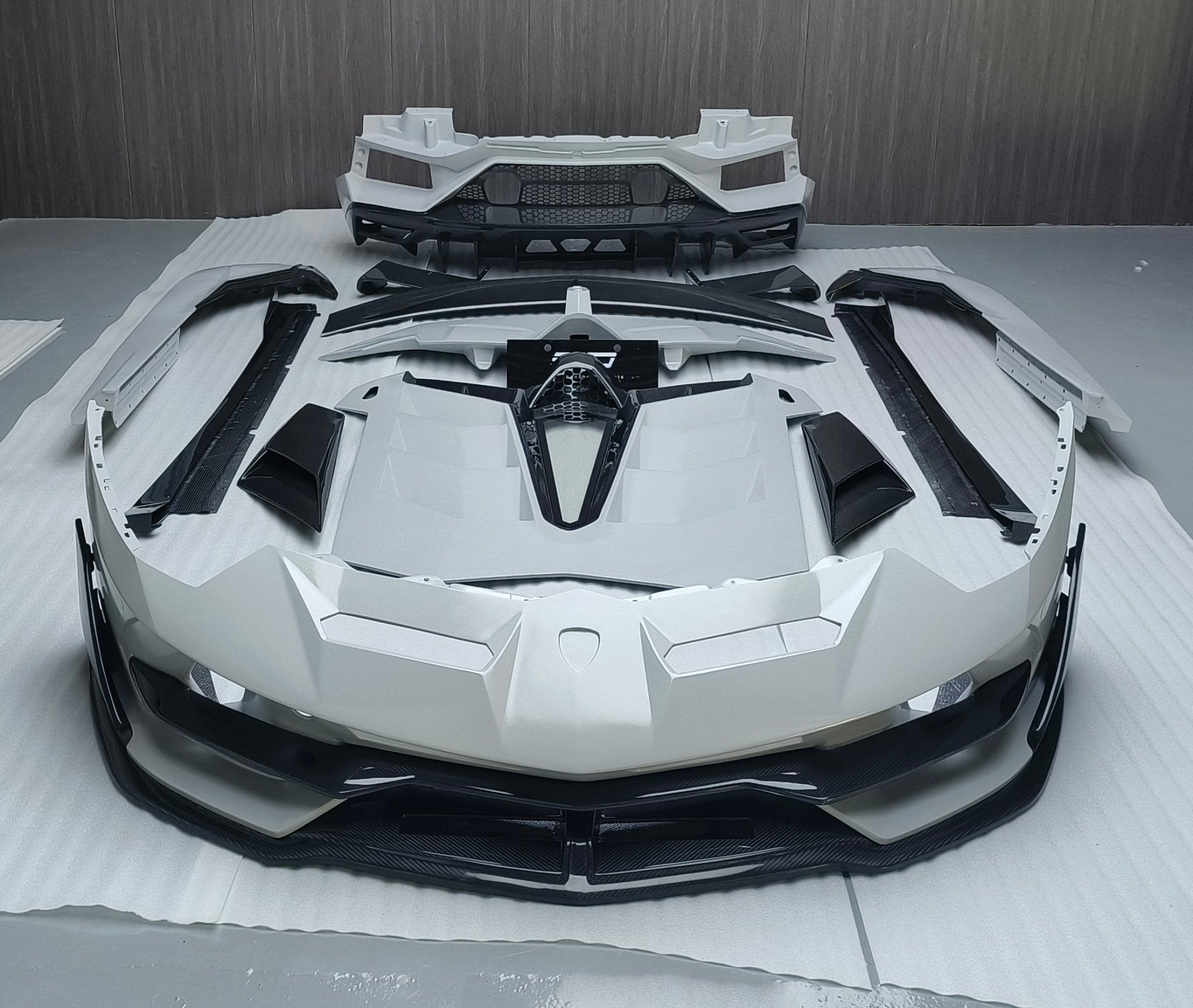 SD Dry Carbon Fibre Conversion Full Body Kit Conversion for Lamborghini Aventador LP700/720/740/750 Upgrade to SVJ Full Body Kit Aftermarket Carbon Fiber Part / Bodykit - Robot Bodykits