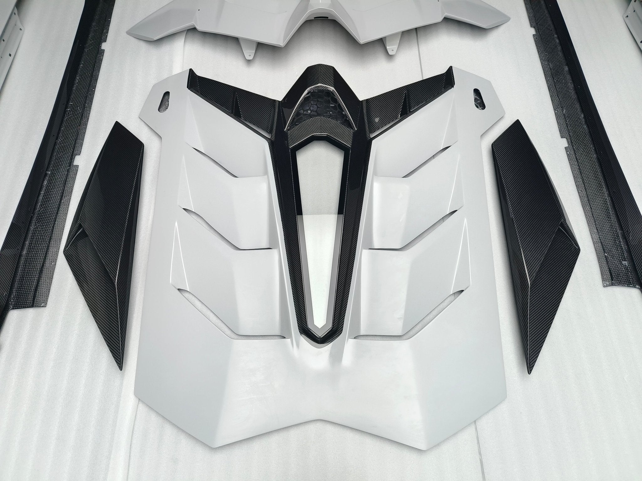 SD Dry Carbon Fibre Conversion Full Body Kit Conversion for Lamborghini Aventador LP700/720/740/750 Upgrade to SVJ Full Body Kit Aftermarket Carbon Fiber Part / Bodykit - Robot Bodykits