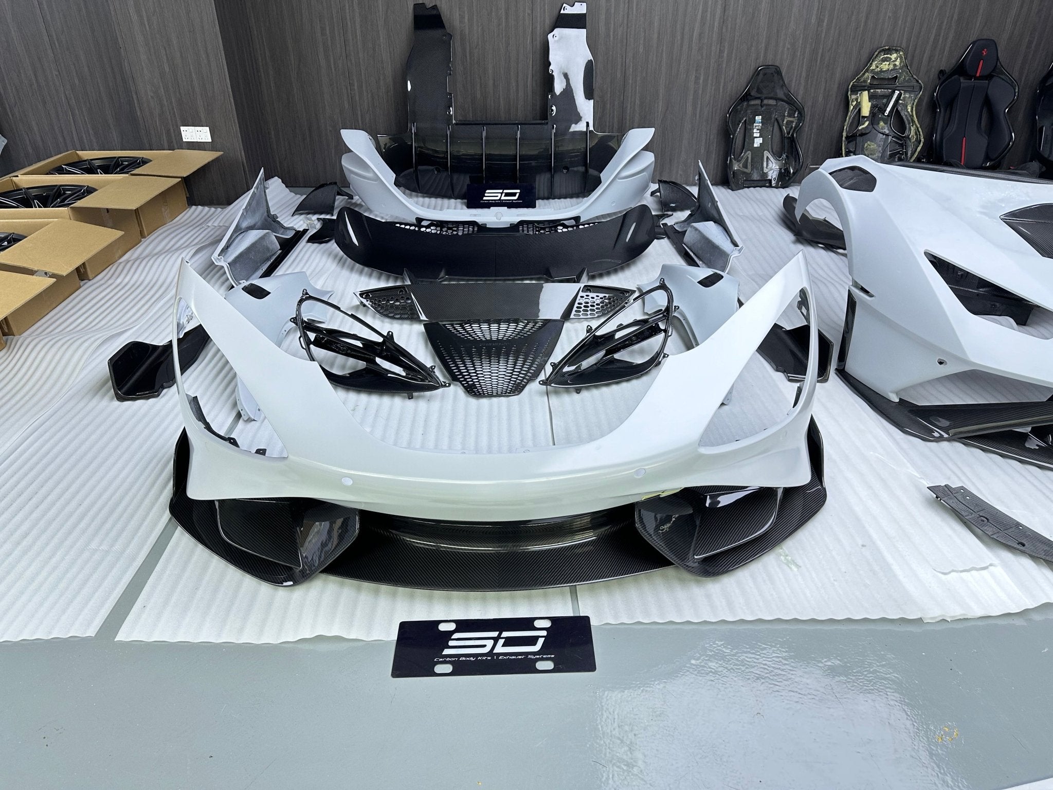 SD Dry Carbon Fibre Conversion Full Body Kit for McLaren 720S to 765LT Aftermarket Carbon Fiber Part / Bodykit - Robot Bodykits