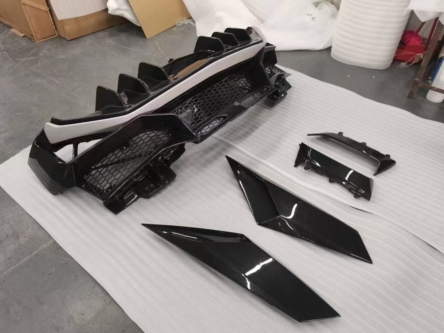 SD Dry Carbon Fibre Full Body Kit Conversion for Lamborghini Aventador LP700/720/740/750 Upgrade to SV Full Body Kit Aftermarket Carbon Fiber Part / Bodykit - Robot Bodykits