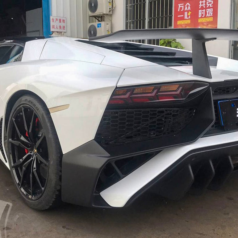 SD Dry Carbon Fibre Full Body Kit Conversion for Lamborghini Aventador LP700/720/740/750 Upgrade to SV Full Body Kit Aftermarket Carbon Fiber Part / Bodykit - Robot Bodykits