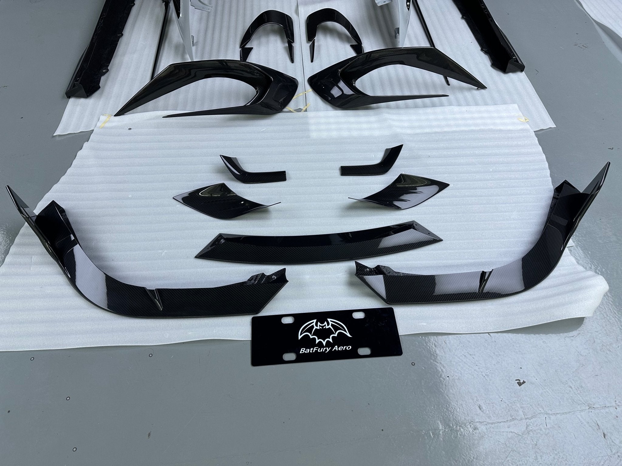 SD Dry Carbon Fibre (Prepreg) Full Aero Bodykit for Ferrari 296 GTB Aftermarket Carbon Fiber Part / Bodykit - Robot Bodykits