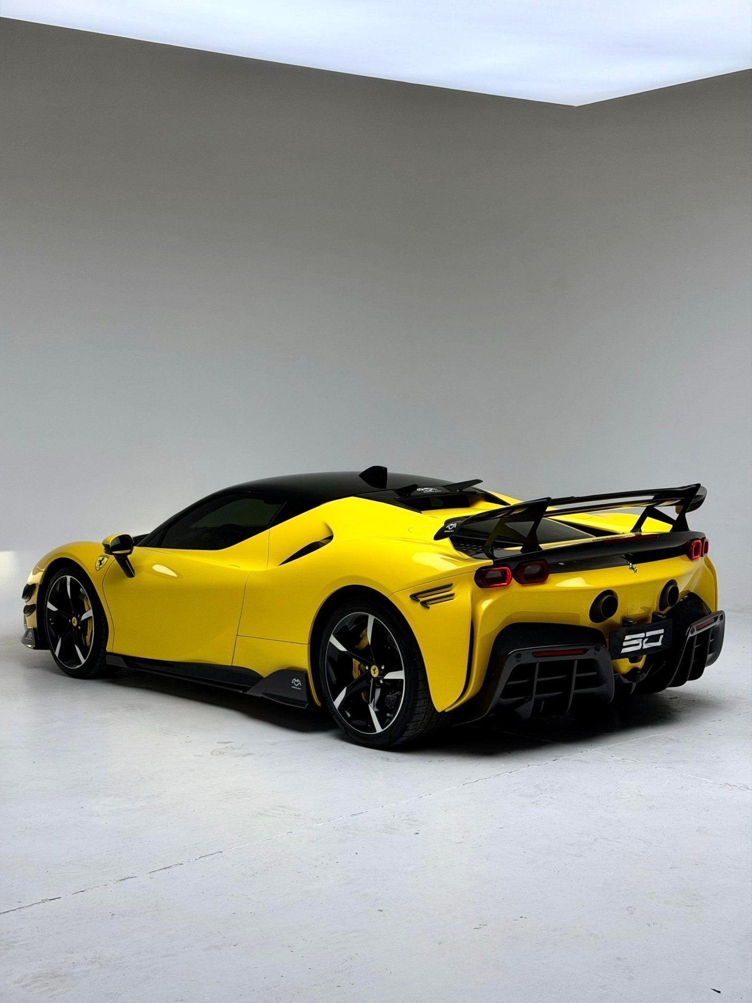 SD Dry Carbon Fibre (Prepreg) Full Aero Bodykit for Ferrari SF90 Aftermarket Carbon Fiber Part / Bodykit - Robot Bodykits